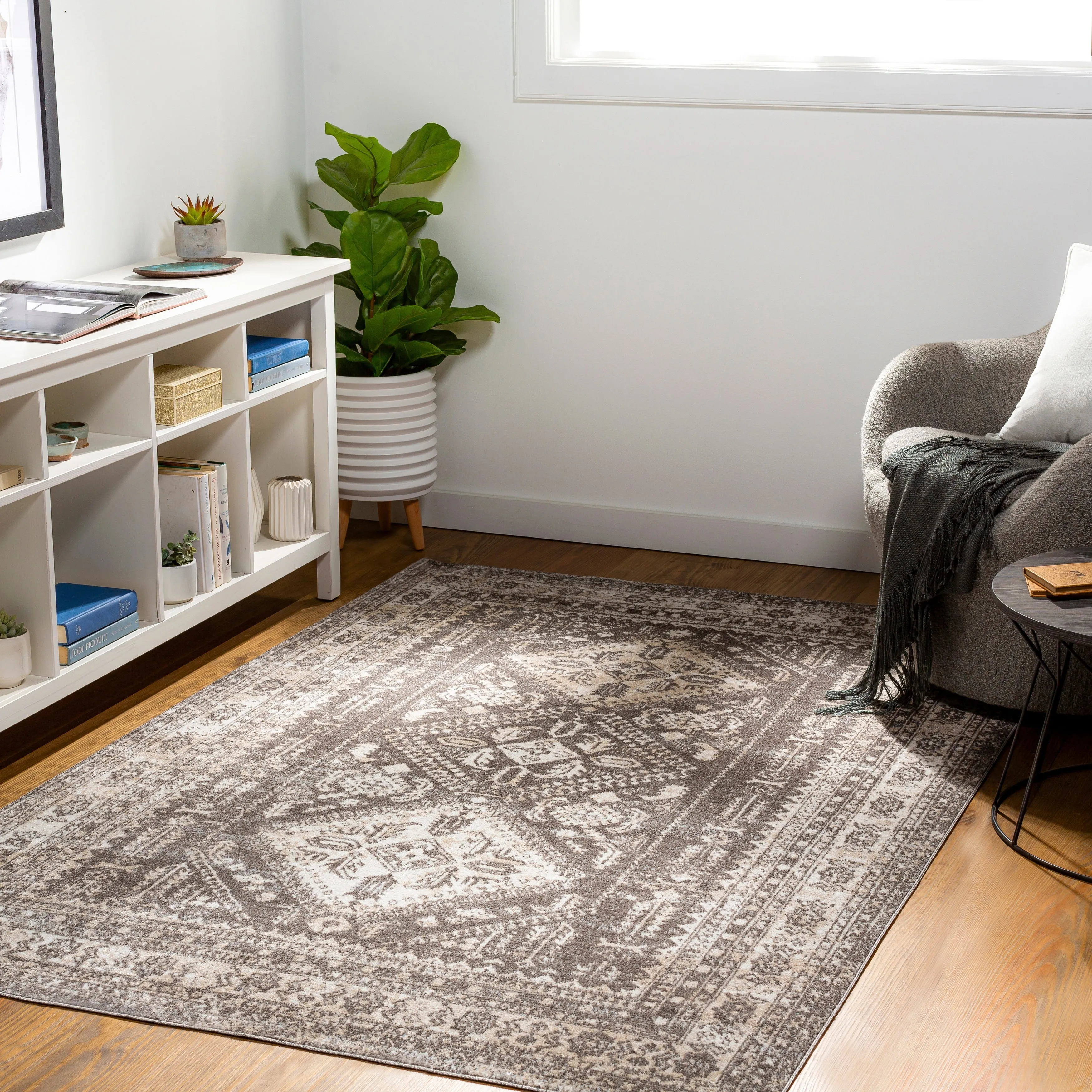Livabliss Ambridge Machine Washable Traditional Diamond Area Rug