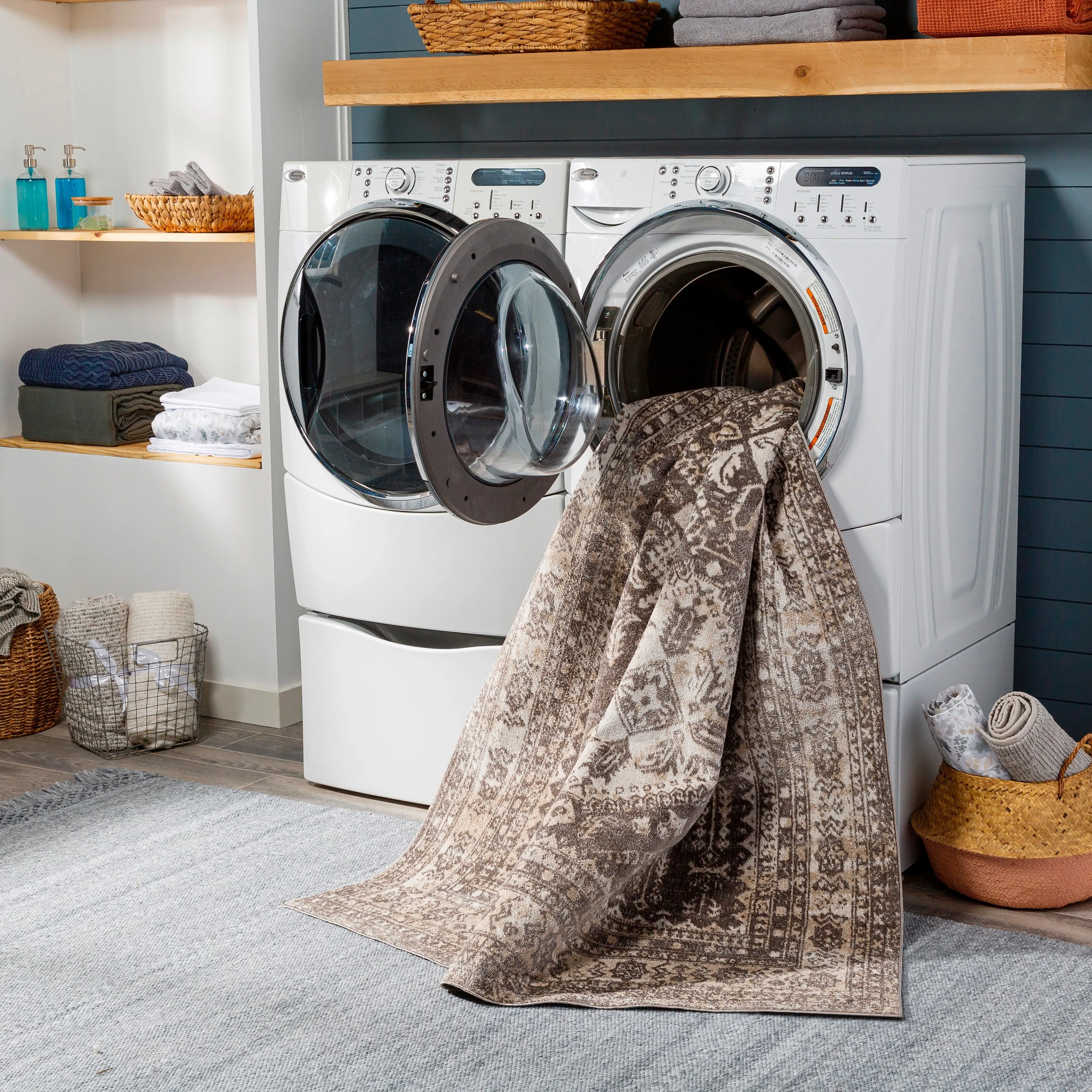 Livabliss Ambridge Machine Washable Traditional Diamond Area Rug