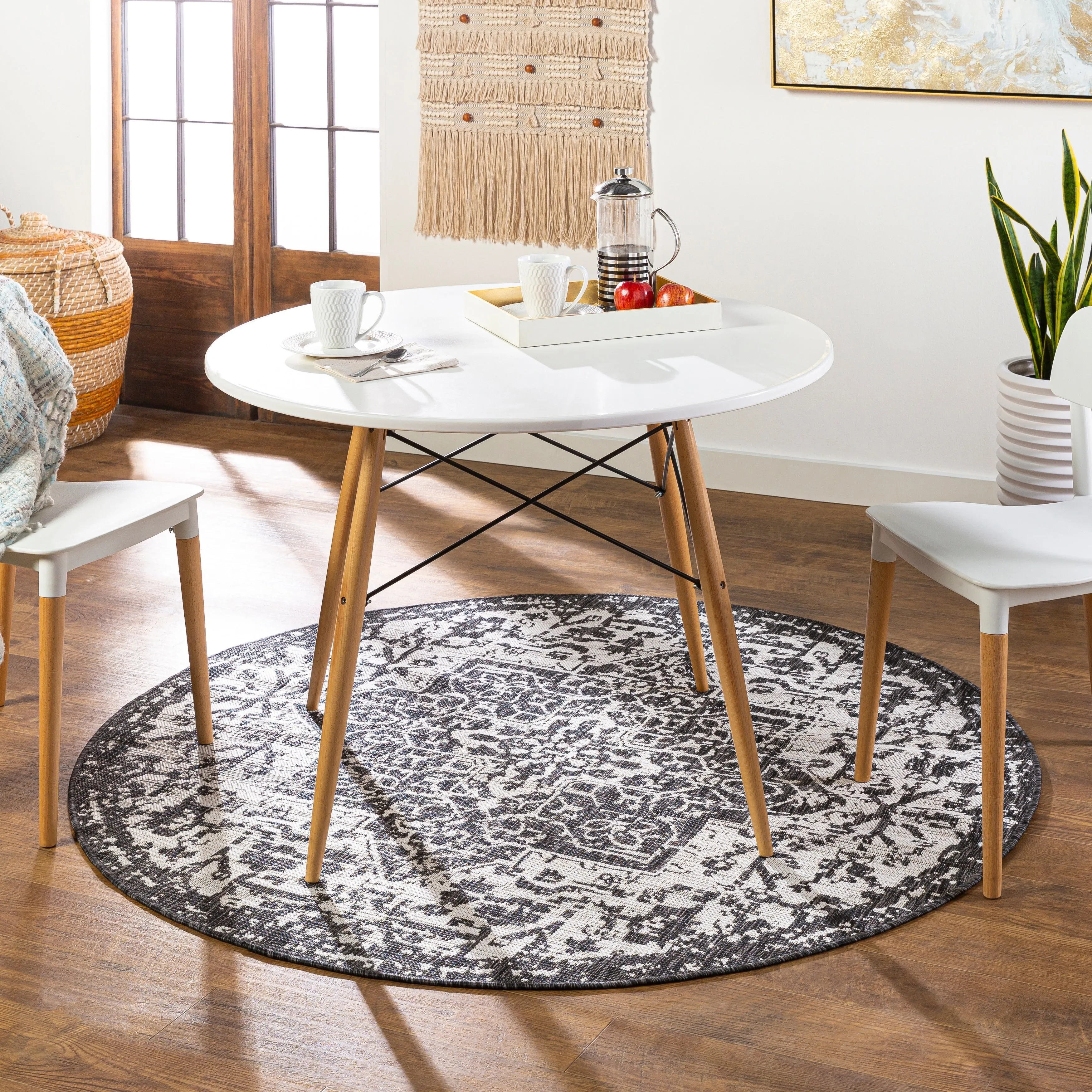 Livabliss Andell Indoor/ Outdoor Vintage Medallion Area Rug