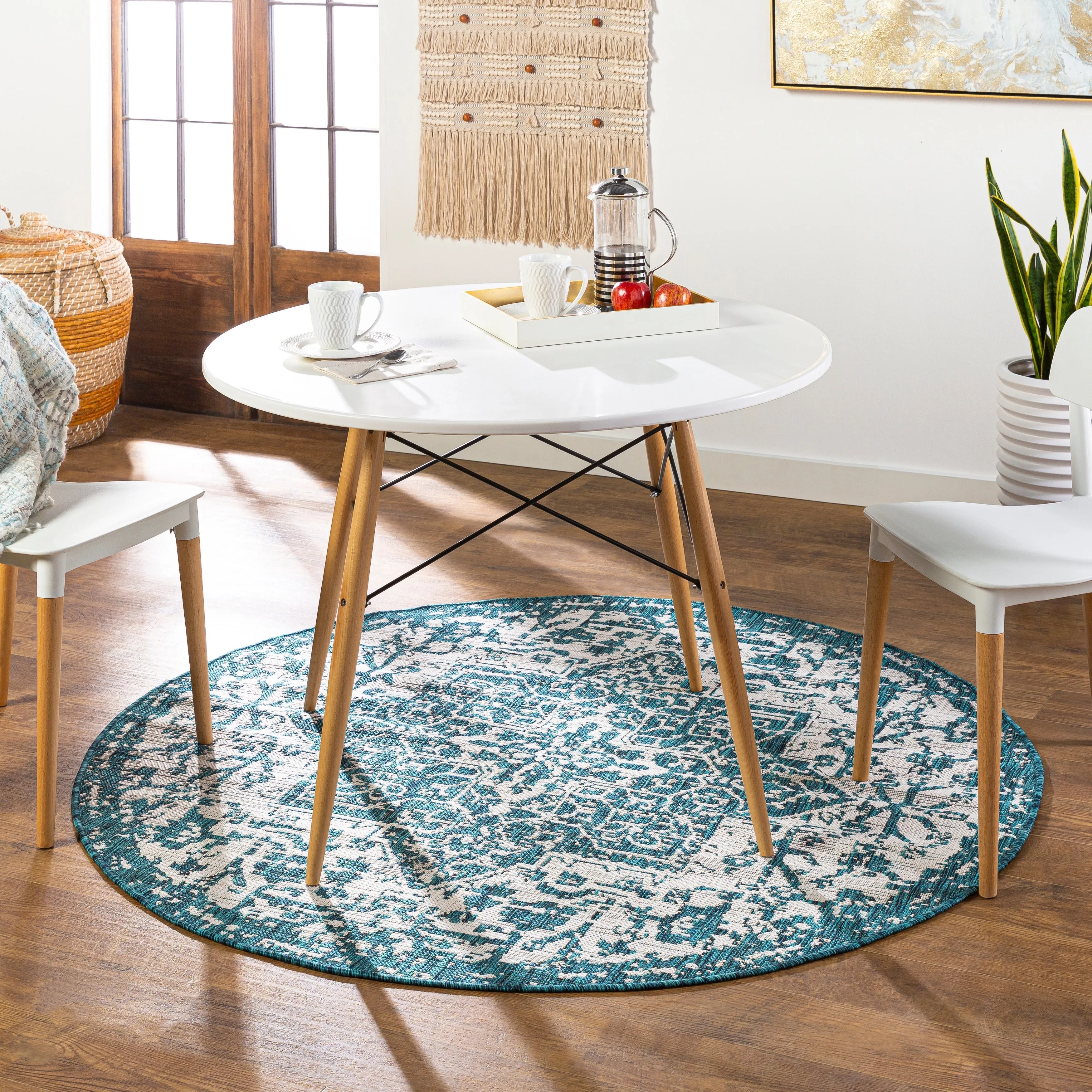Livabliss Andell Indoor/ Outdoor Vintage Medallion Area Rug