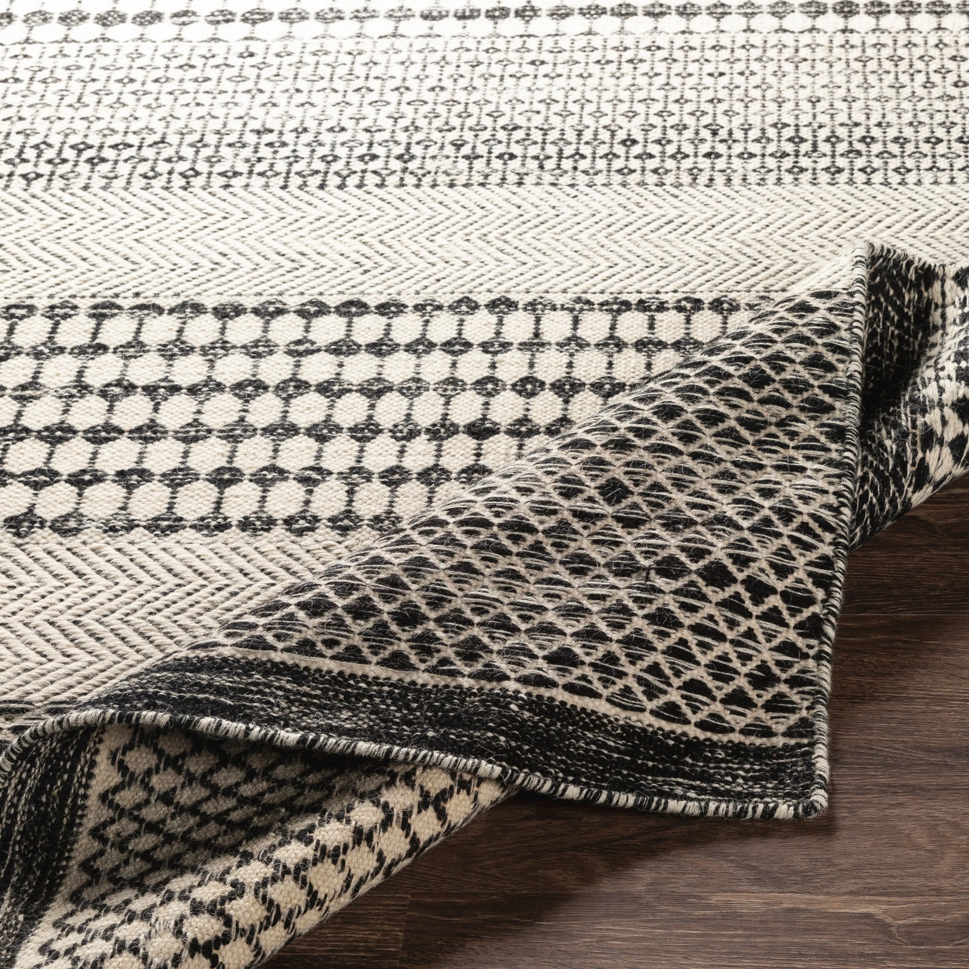 Livabliss Artuqid Handmade Boho Geometric Wool Area Rug