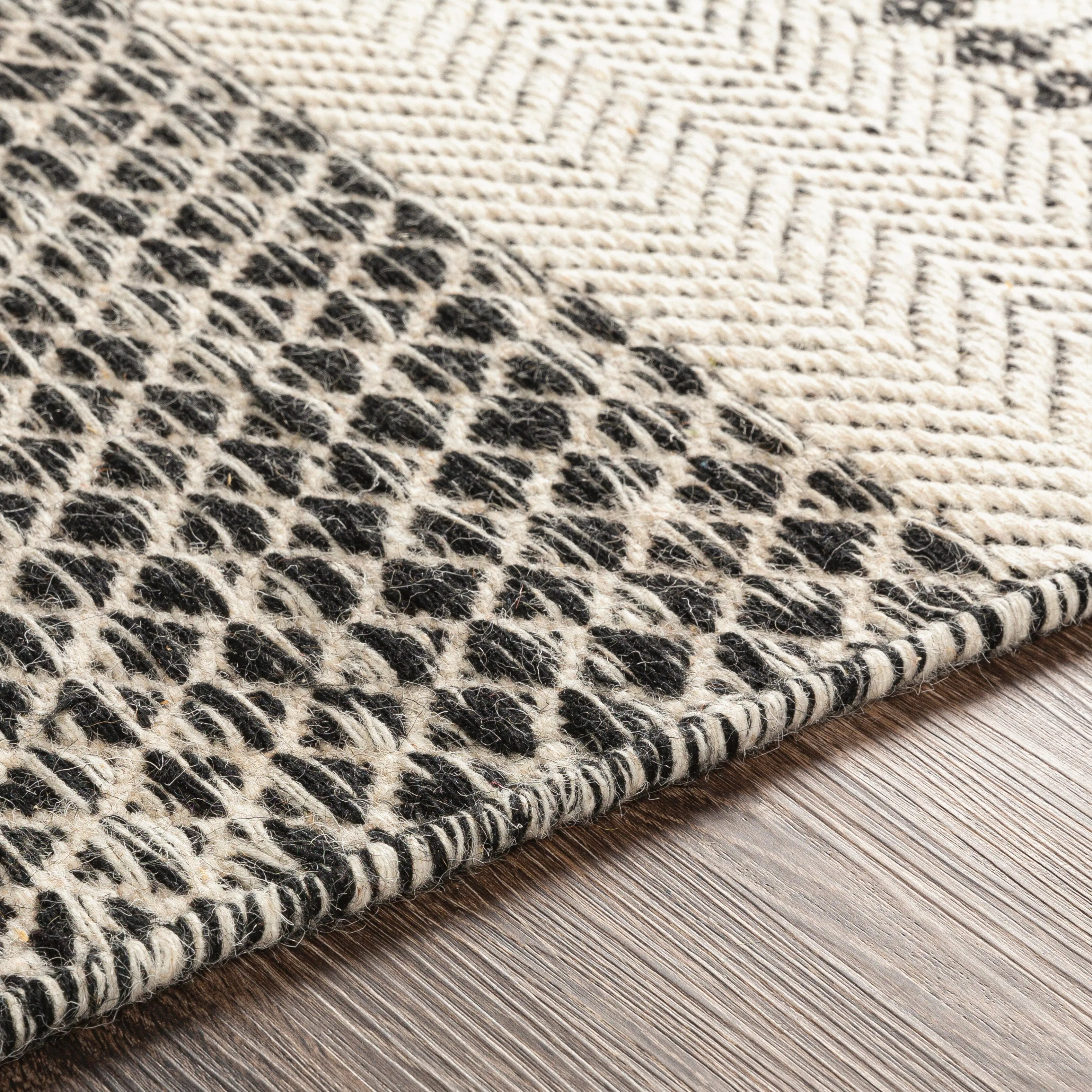 Livabliss Artuqid Handmade Boho Geometric Wool Area Rug