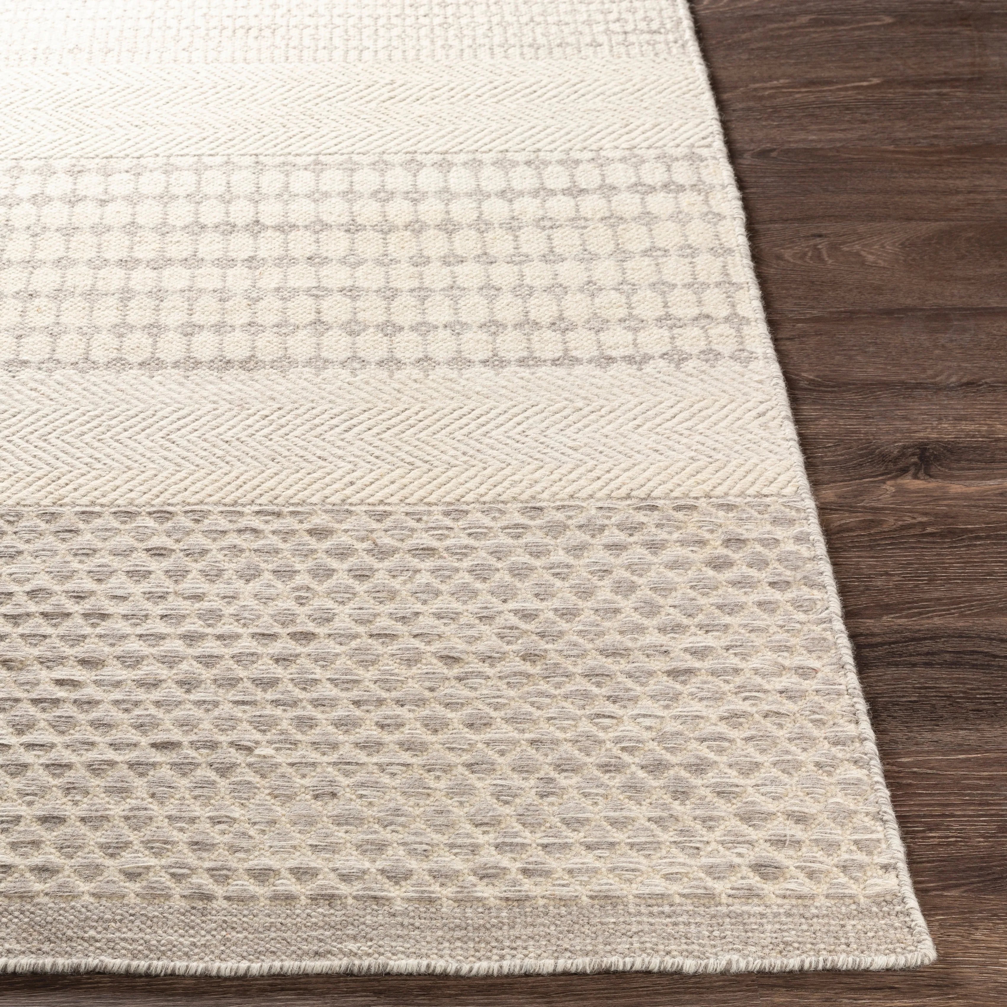 Livabliss Artuqid Handmade Boho Geometric Wool Area Rug