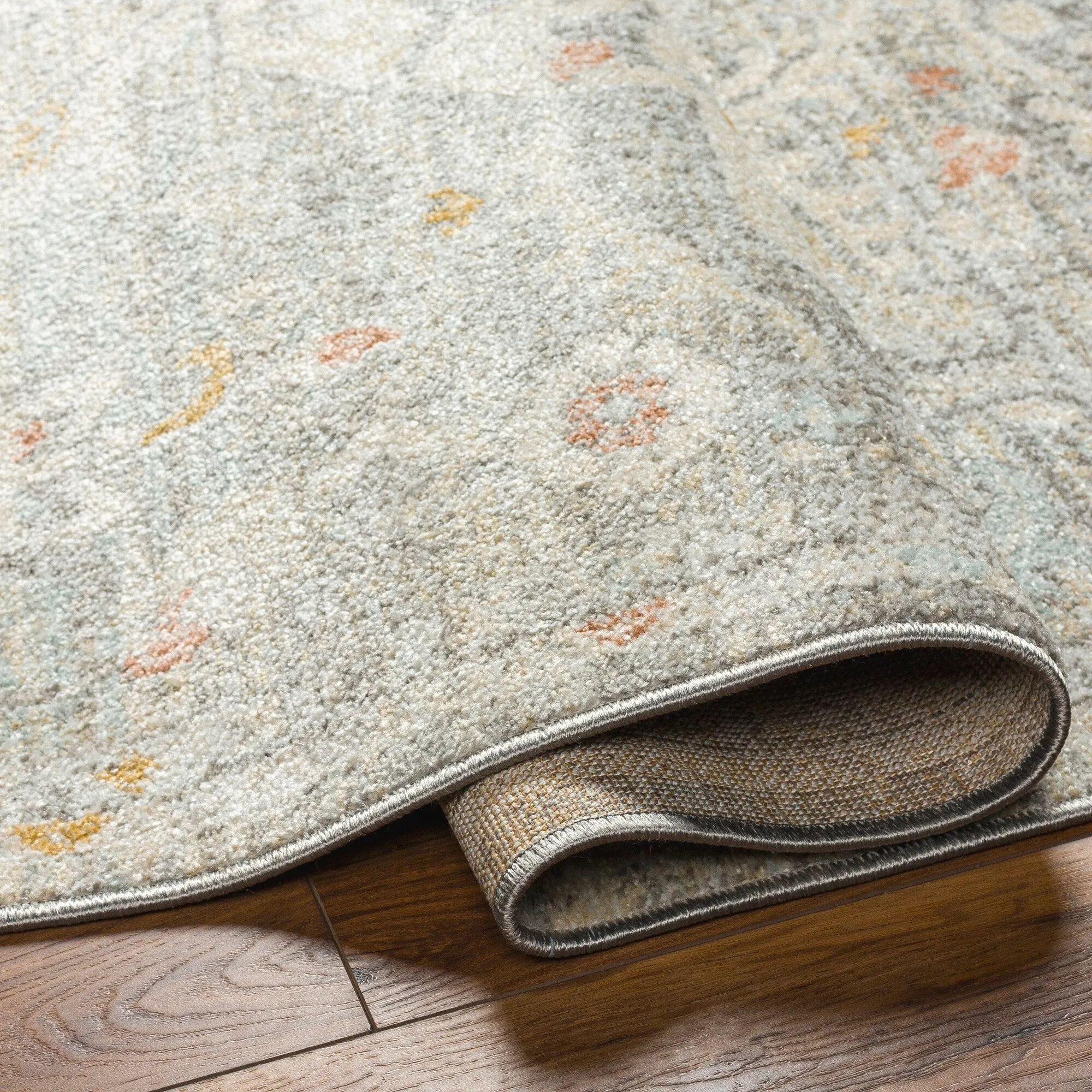Livabliss Bitlis Faded Classic Medallion Area Rug