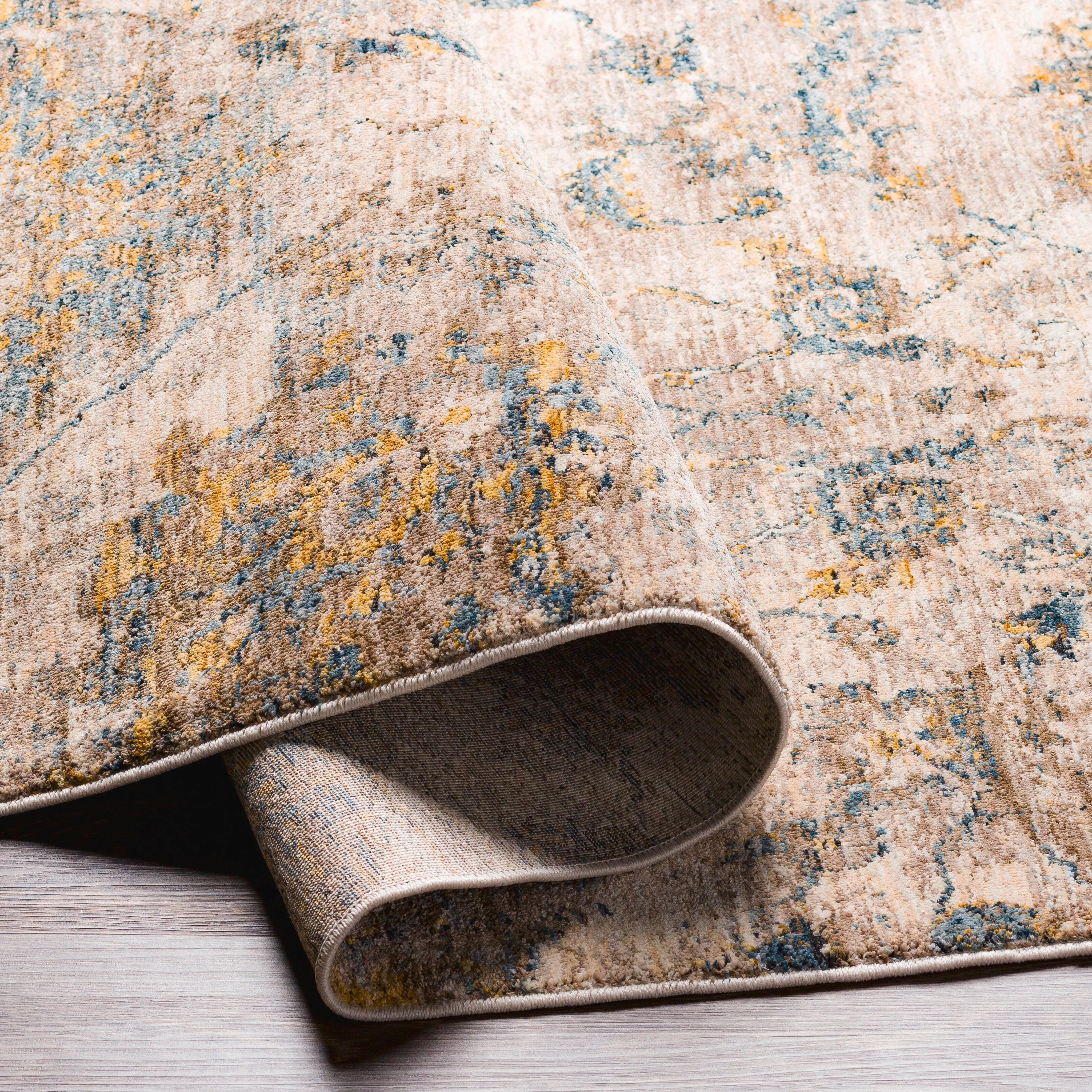 Livabliss Boudine Traditional Area Rug