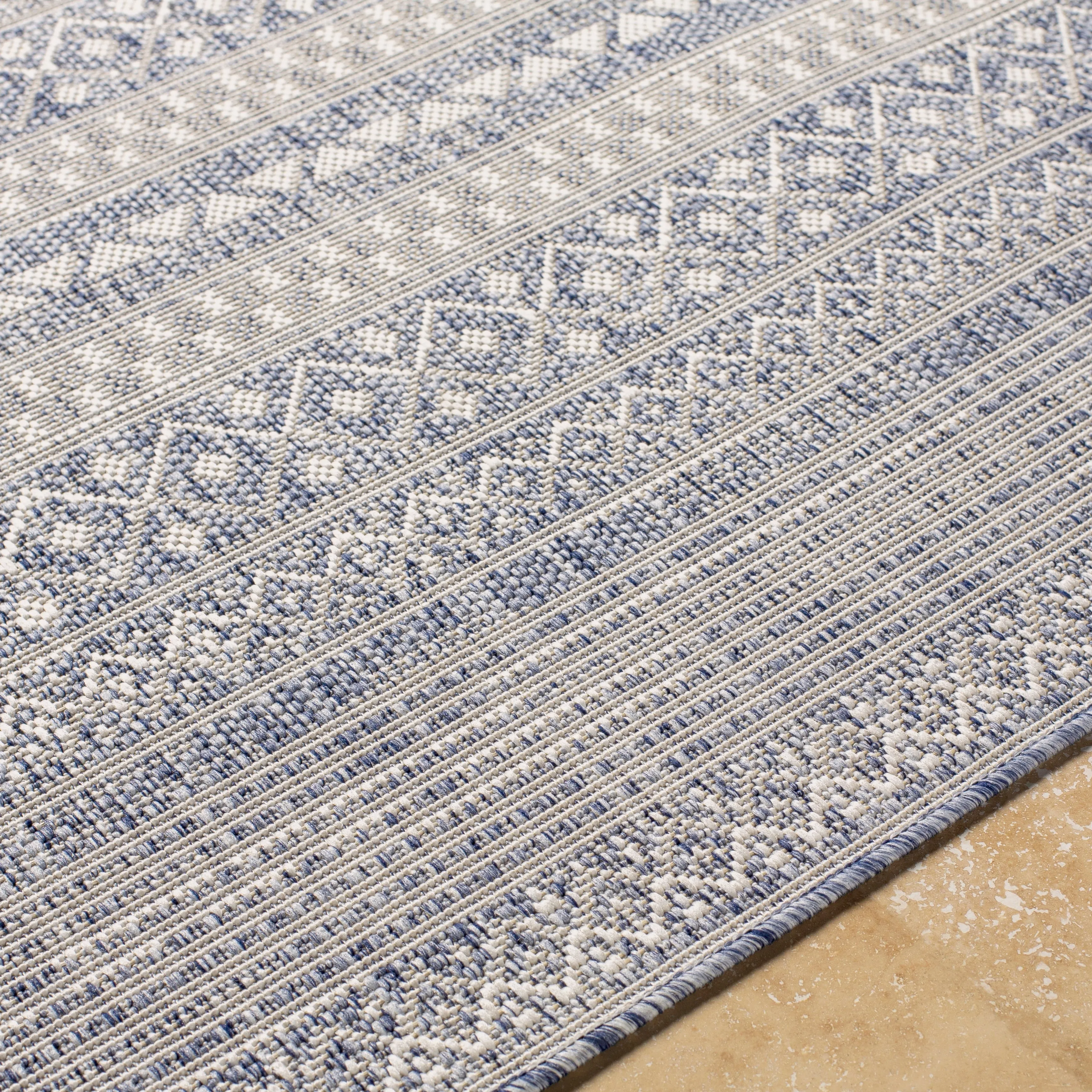 Livabliss Castanza Global Stripe Indoor/ Outdoor Area Rug