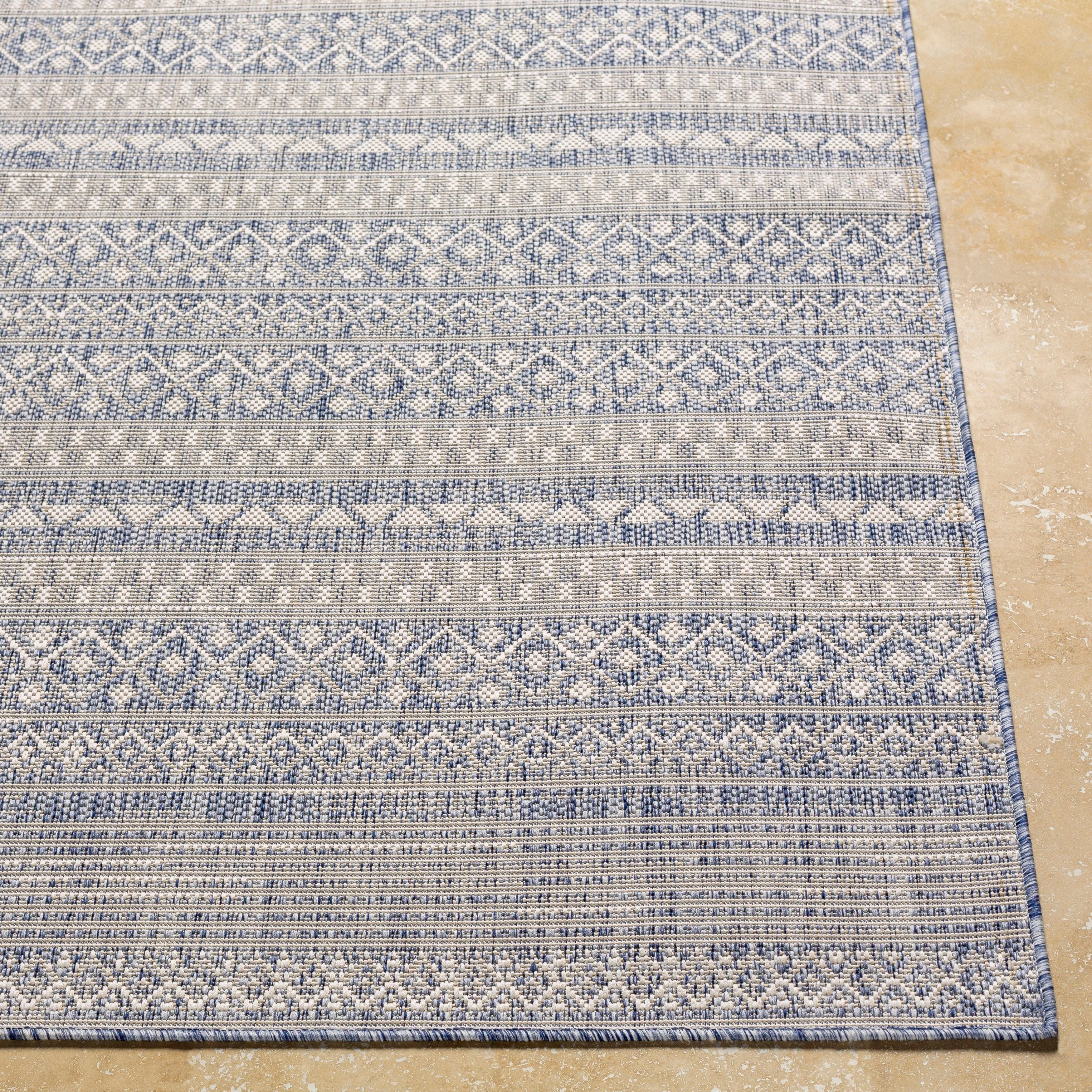 Livabliss Castanza Global Stripe Indoor/ Outdoor Area Rug