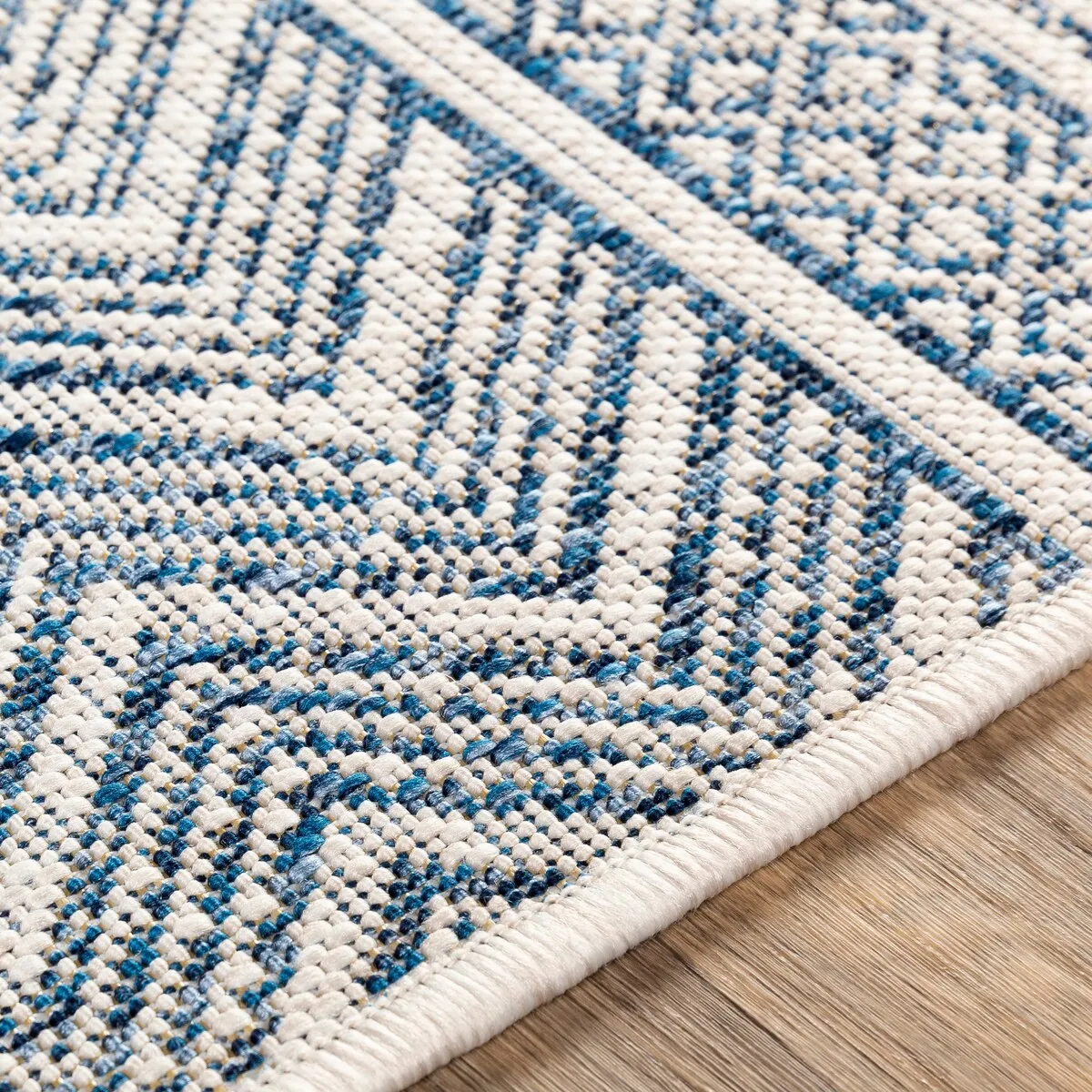 Livabliss Cintia Indoor/ Outdoor Bohemian Stripe Area Rug