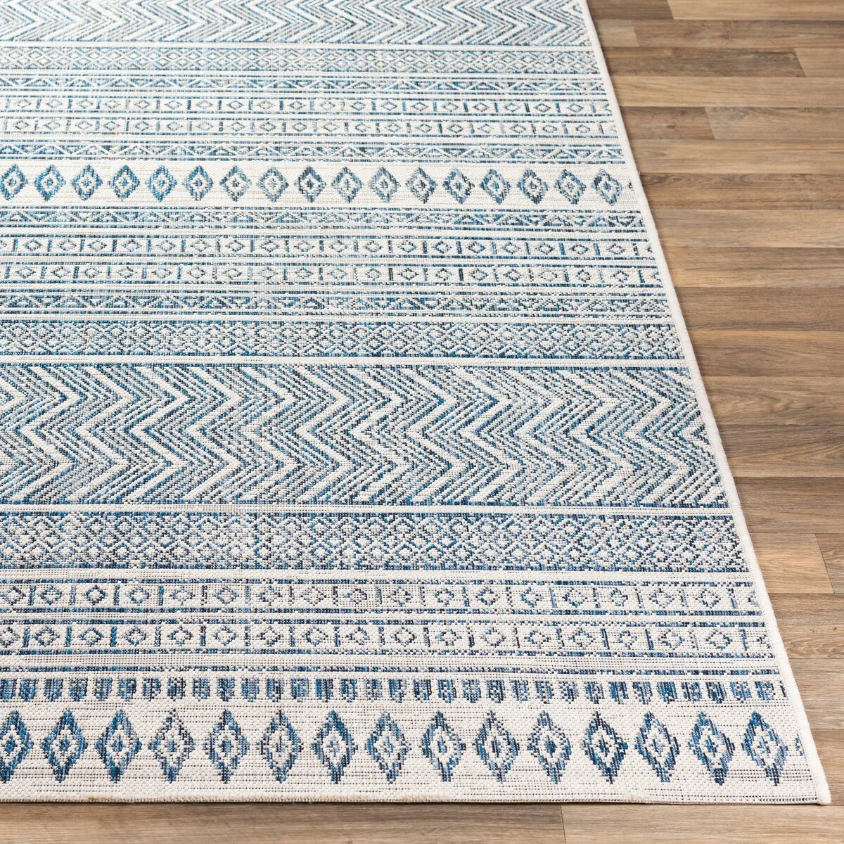 Livabliss Cintia Indoor/ Outdoor Bohemian Stripe Area Rug