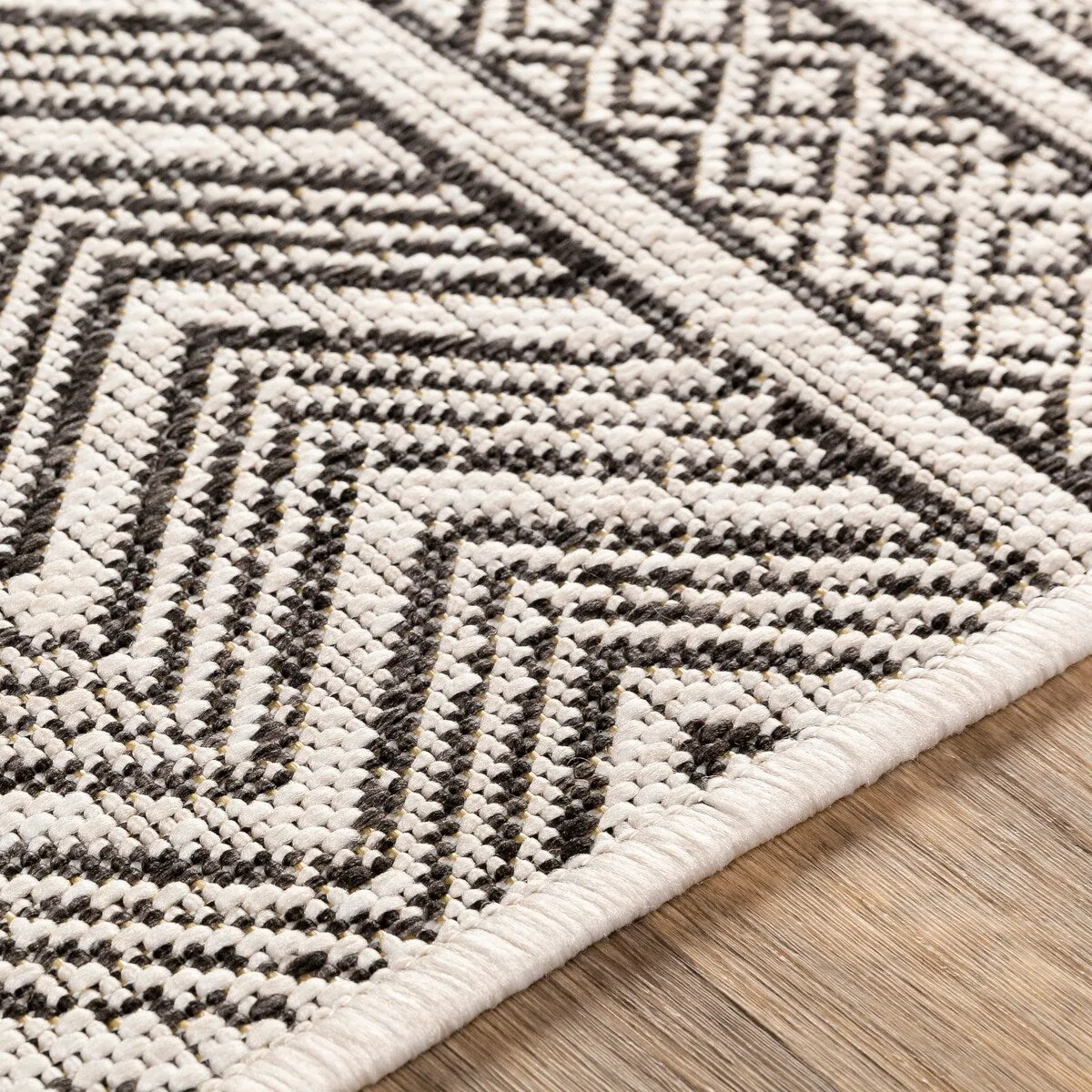 Livabliss Cintia Indoor/ Outdoor Bohemian Stripe Area Rug