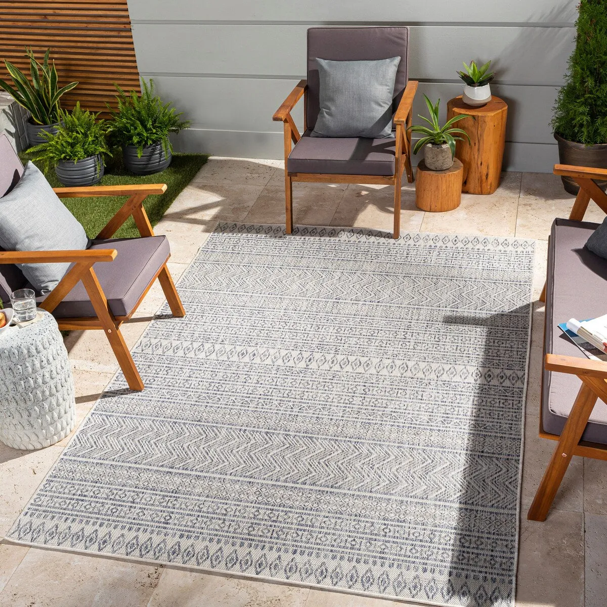 Livabliss Cintia Indoor/ Outdoor Bohemian Stripe Area Rug