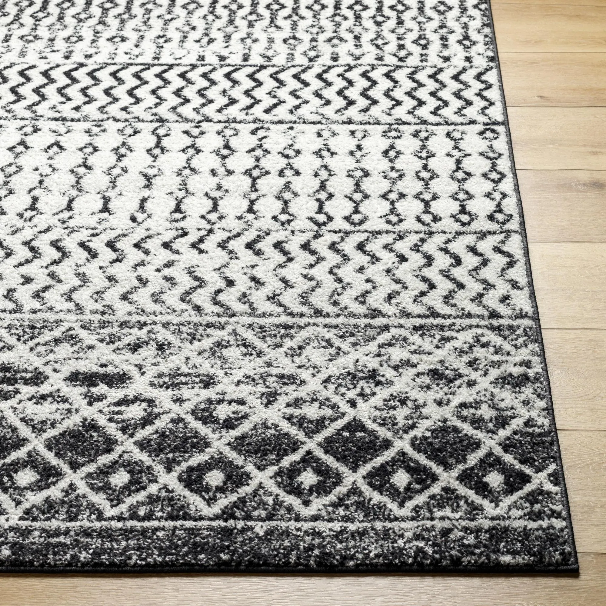 Livabliss Elaziz Moroccan Geometric Area Rug