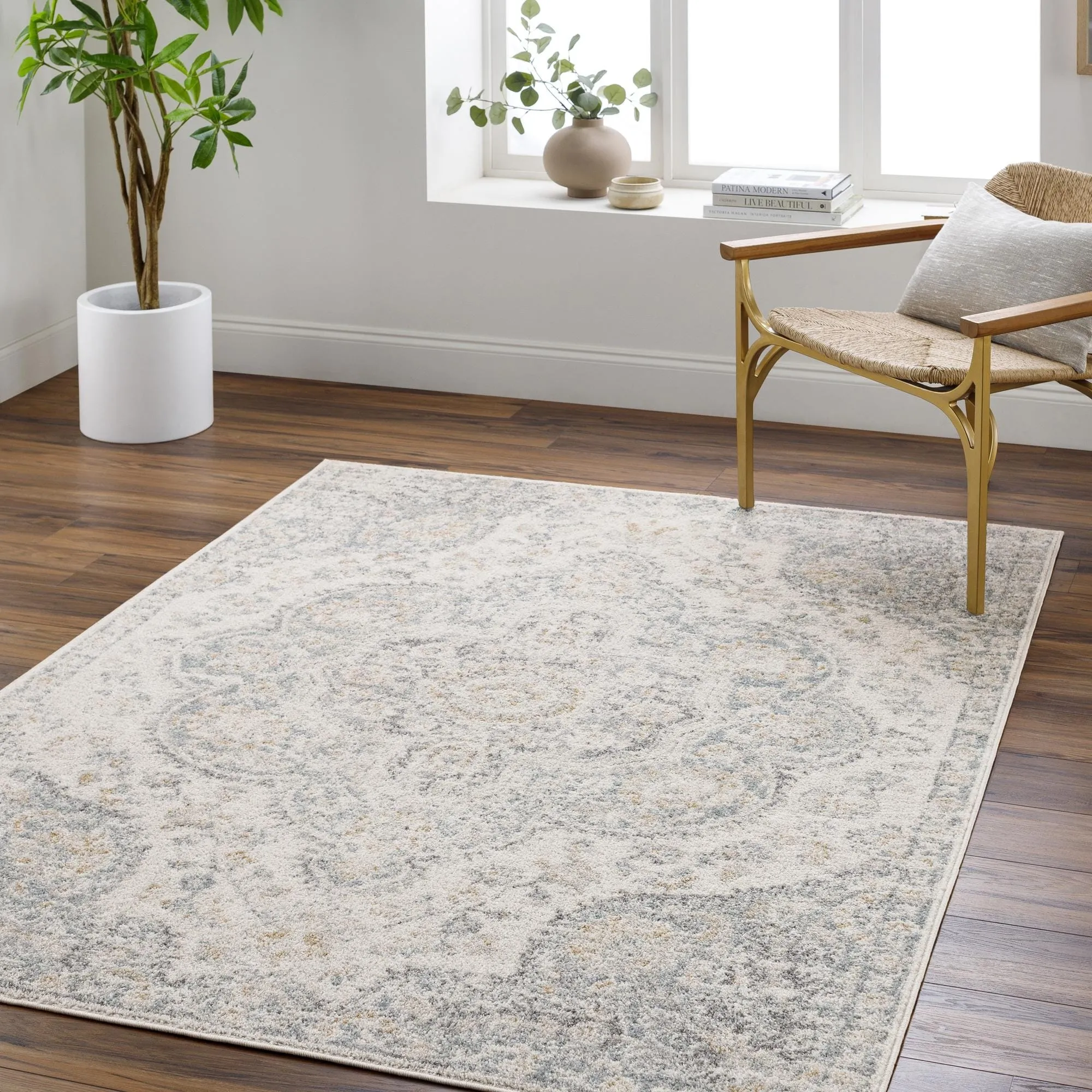 Livabliss Elaziz Updated Traditional Medallion Area Rug