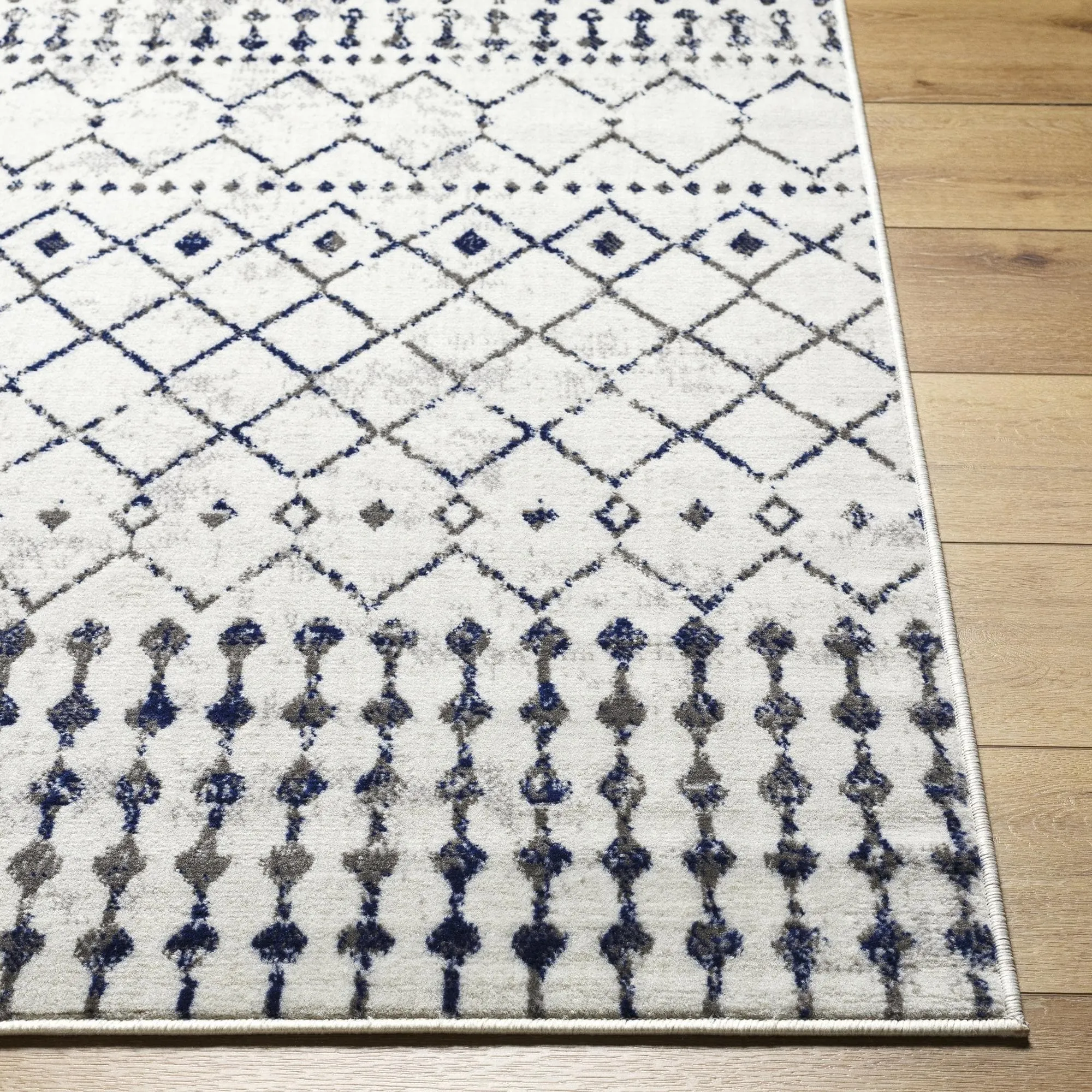 Livabliss Elia Moroccan Trellis Area Rug