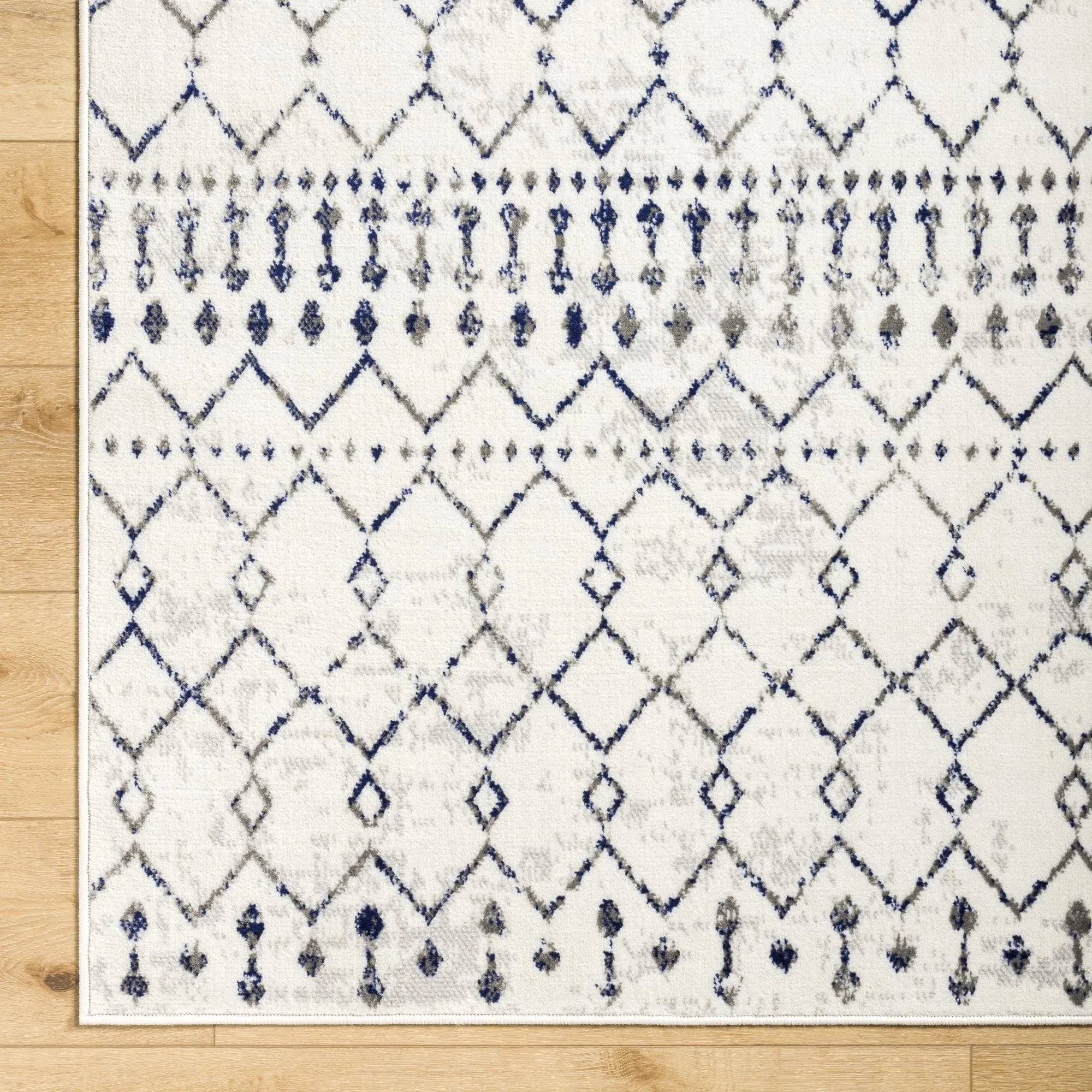 Livabliss Elia Moroccan Trellis Area Rug