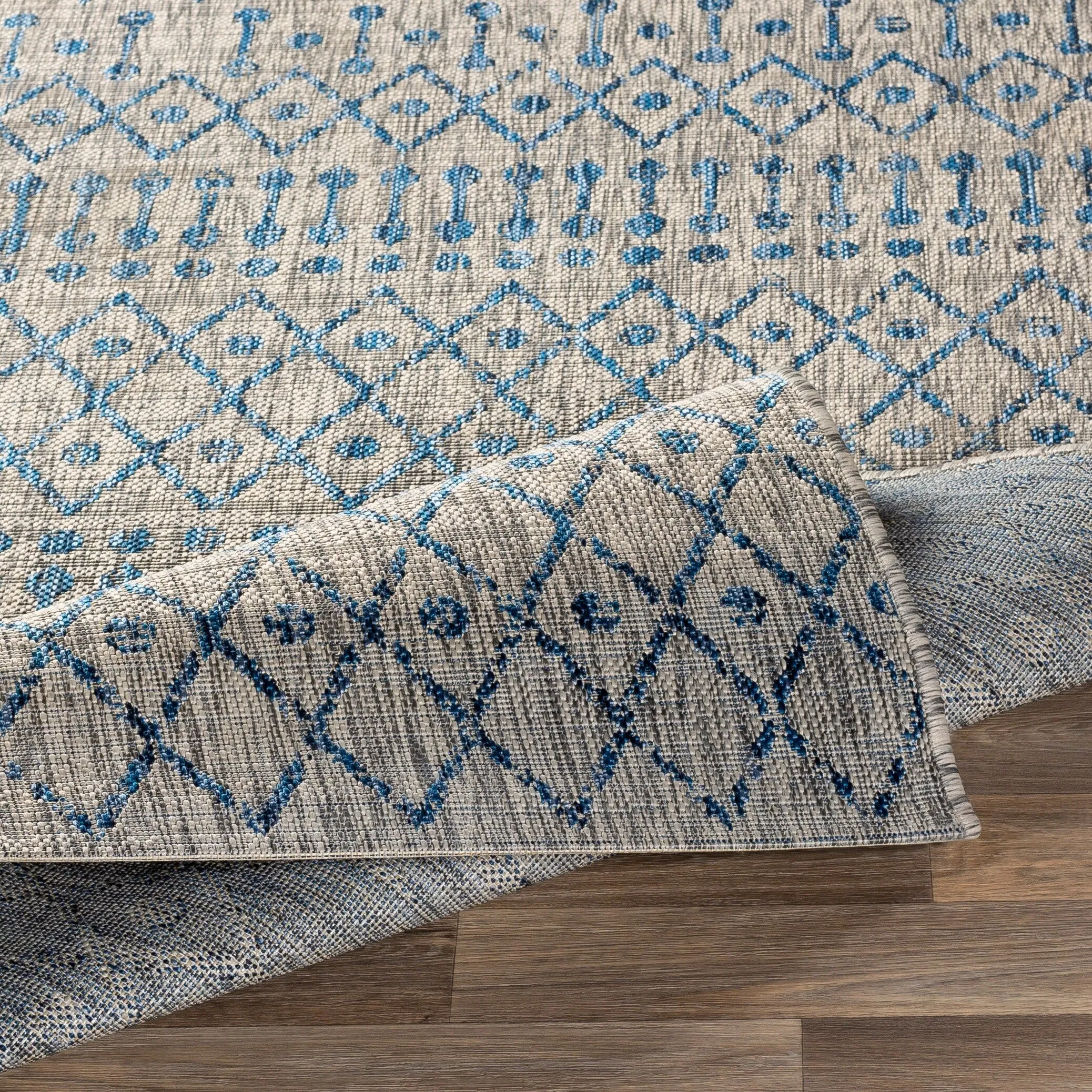 Livabliss Elpida Indoor/ Outdoor Moroccan Stripe Area Rug