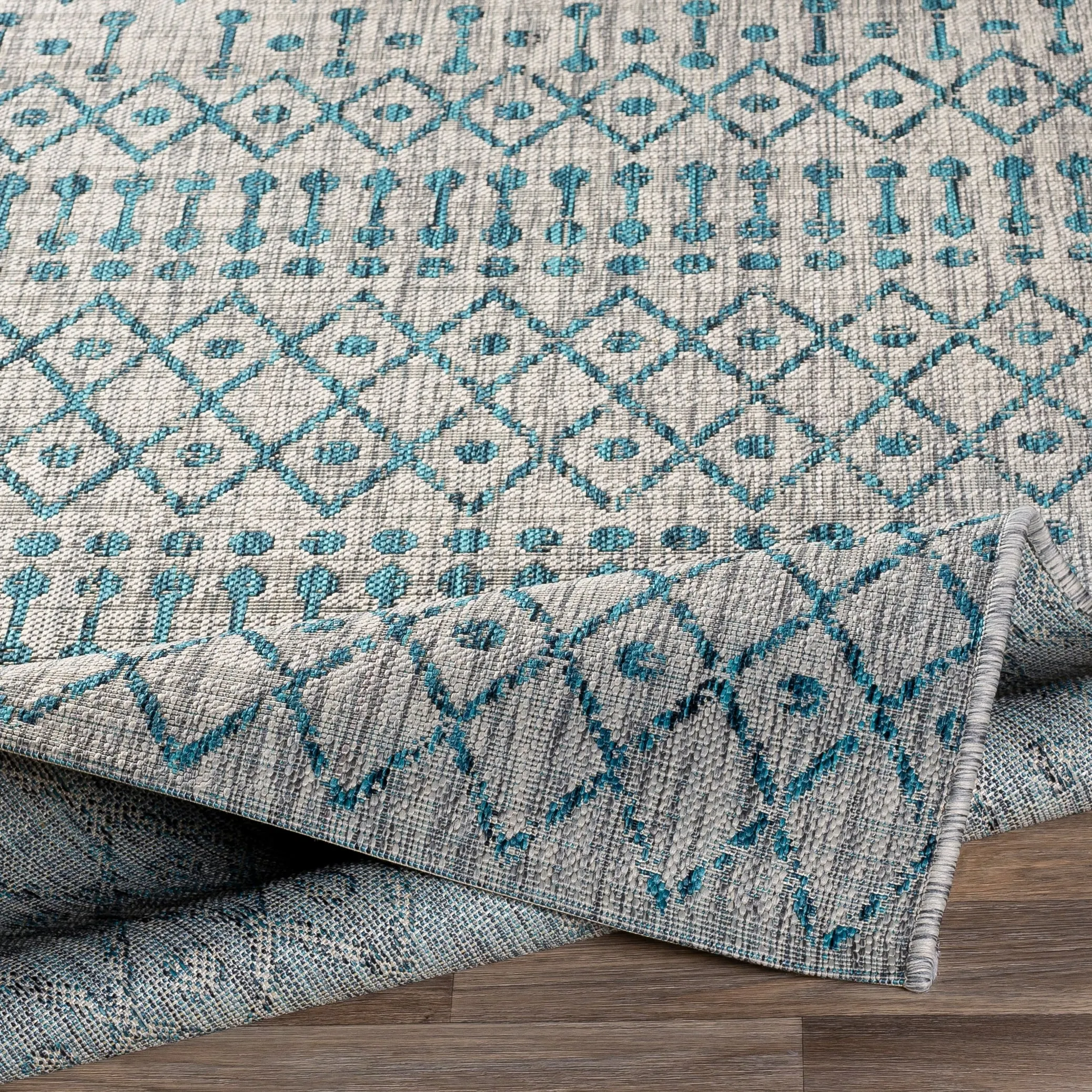 Livabliss Elpida Indoor/ Outdoor Moroccan Stripe Area Rug