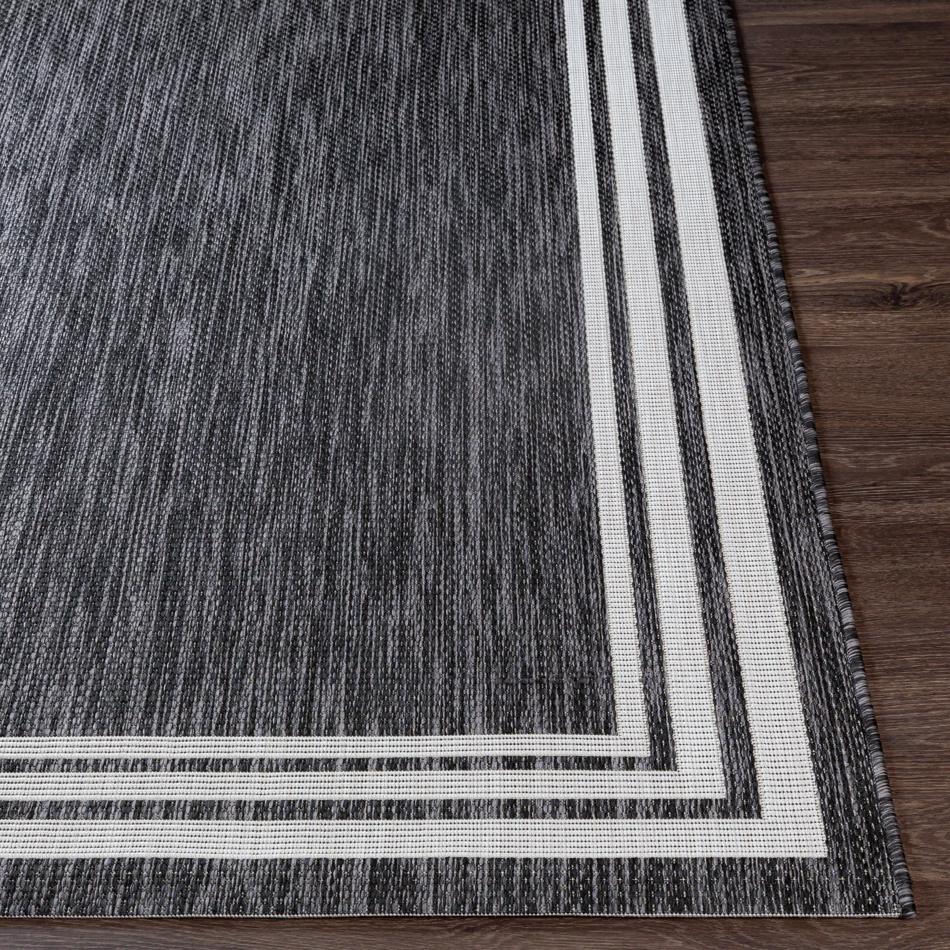 Livabliss Jeremie Indoor/ Outdoor Border Area Rug