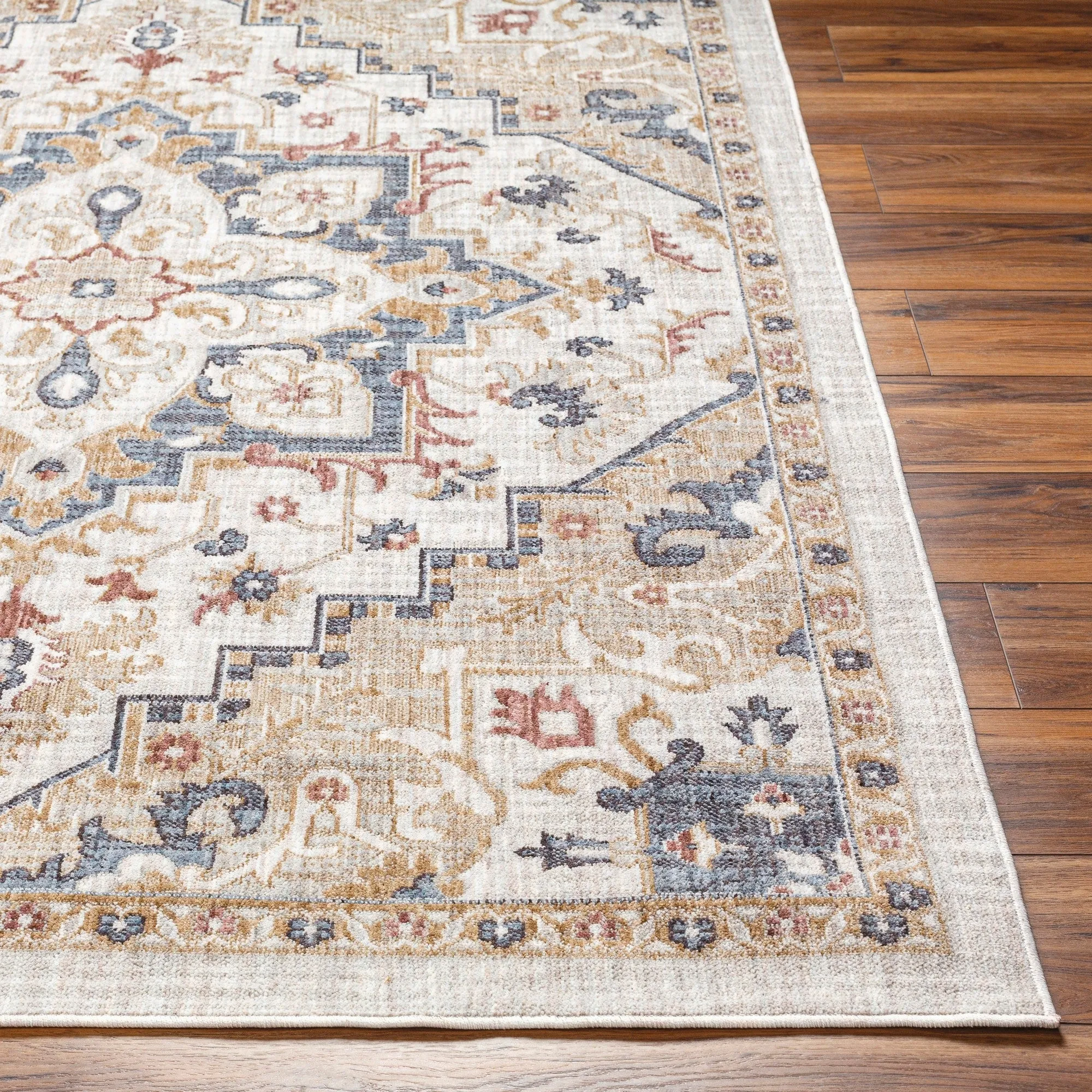 Livabliss Juliet Traditional Recycled Indoor / Outdoor Area Rug