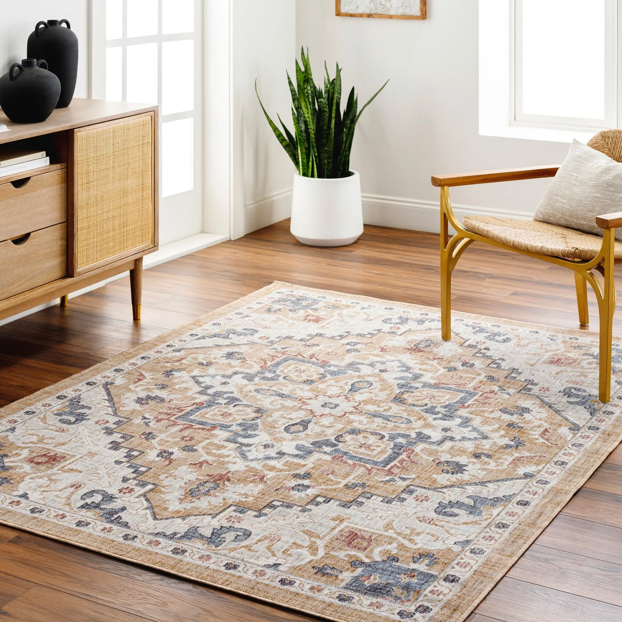 Livabliss Juliet Traditional Recycled Indoor / Outdoor Area Rug