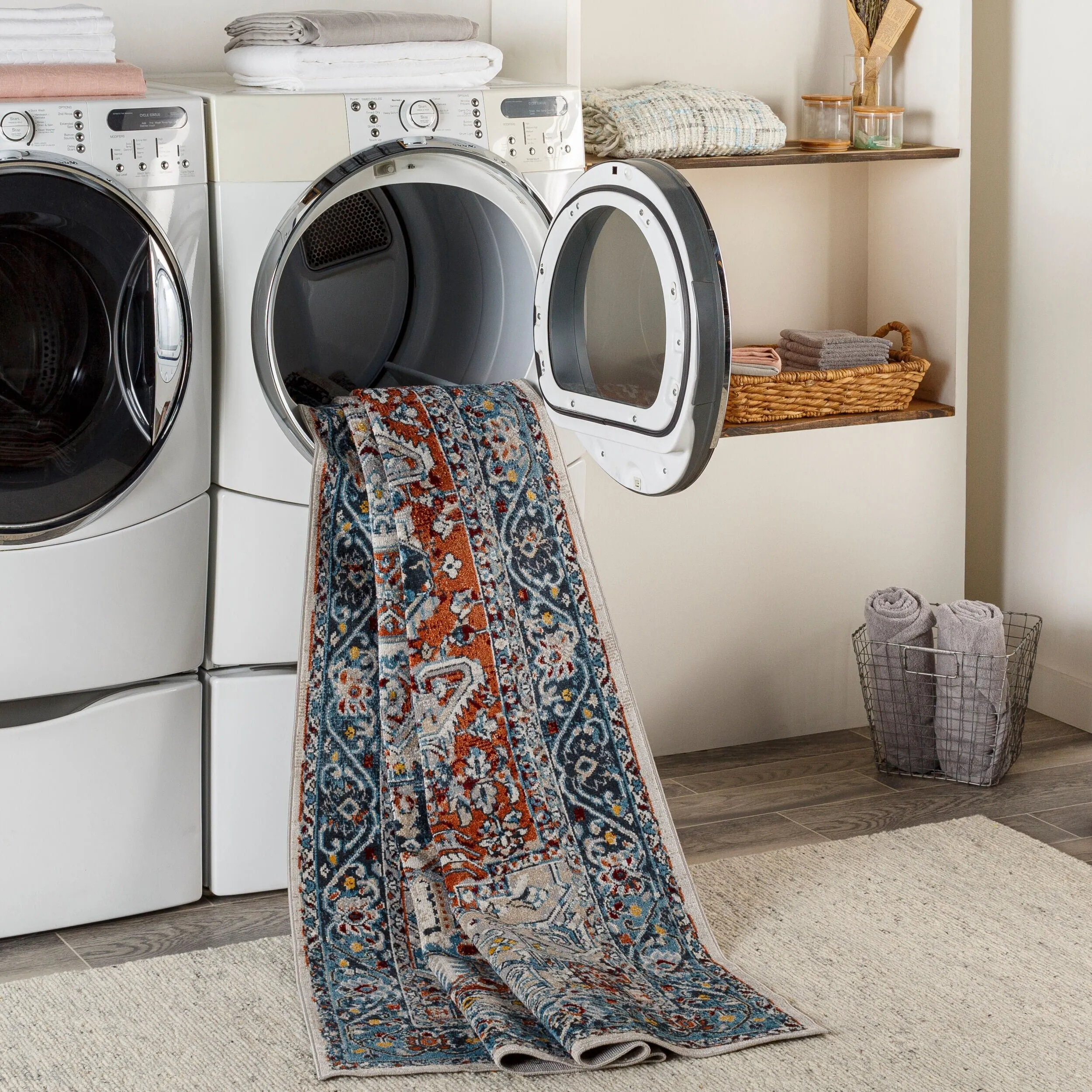 Livabliss Lavadora Updated Traditional Medallion Washable Area Rug