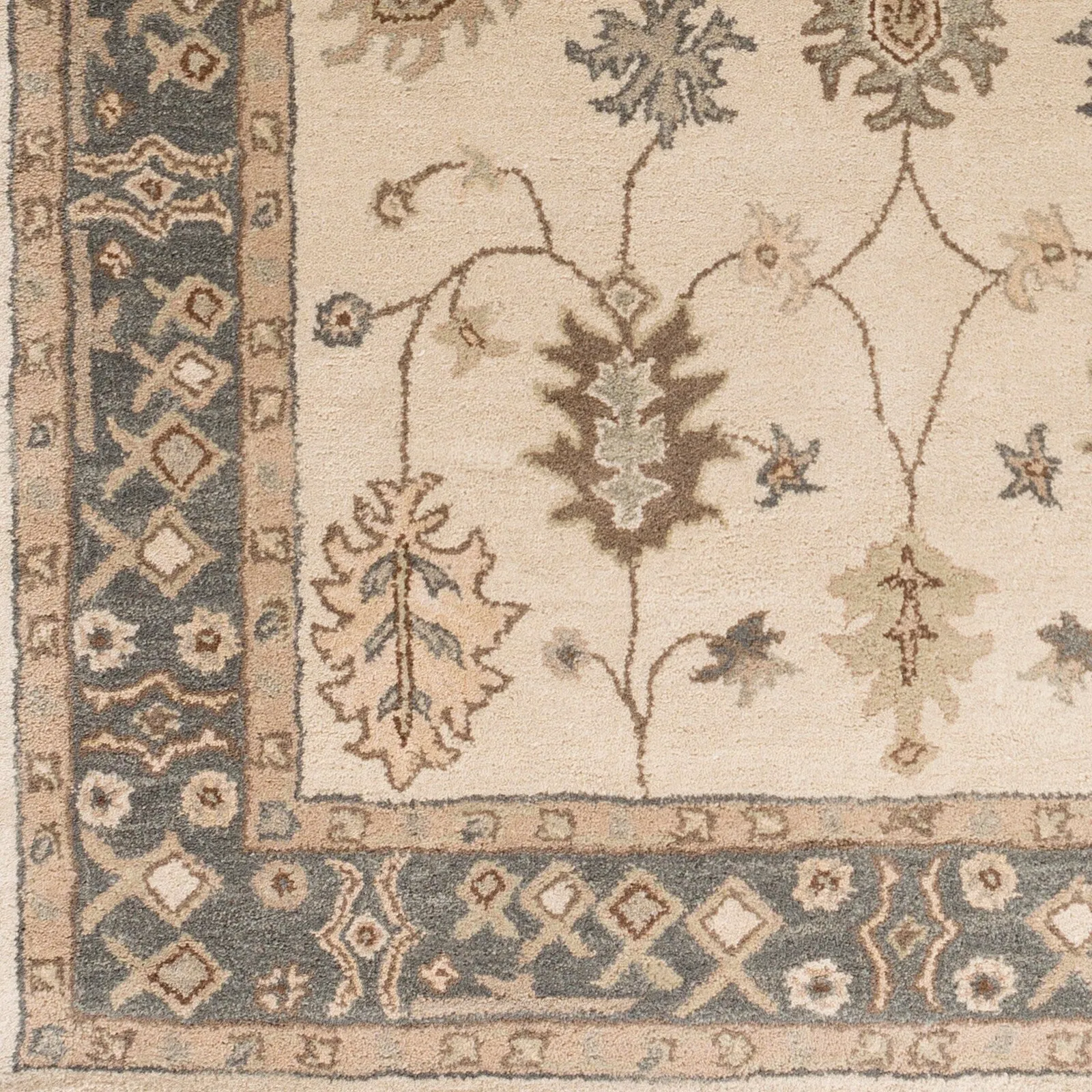 Livabliss McCoy Hand-tufted Bordered Wool Area Rug