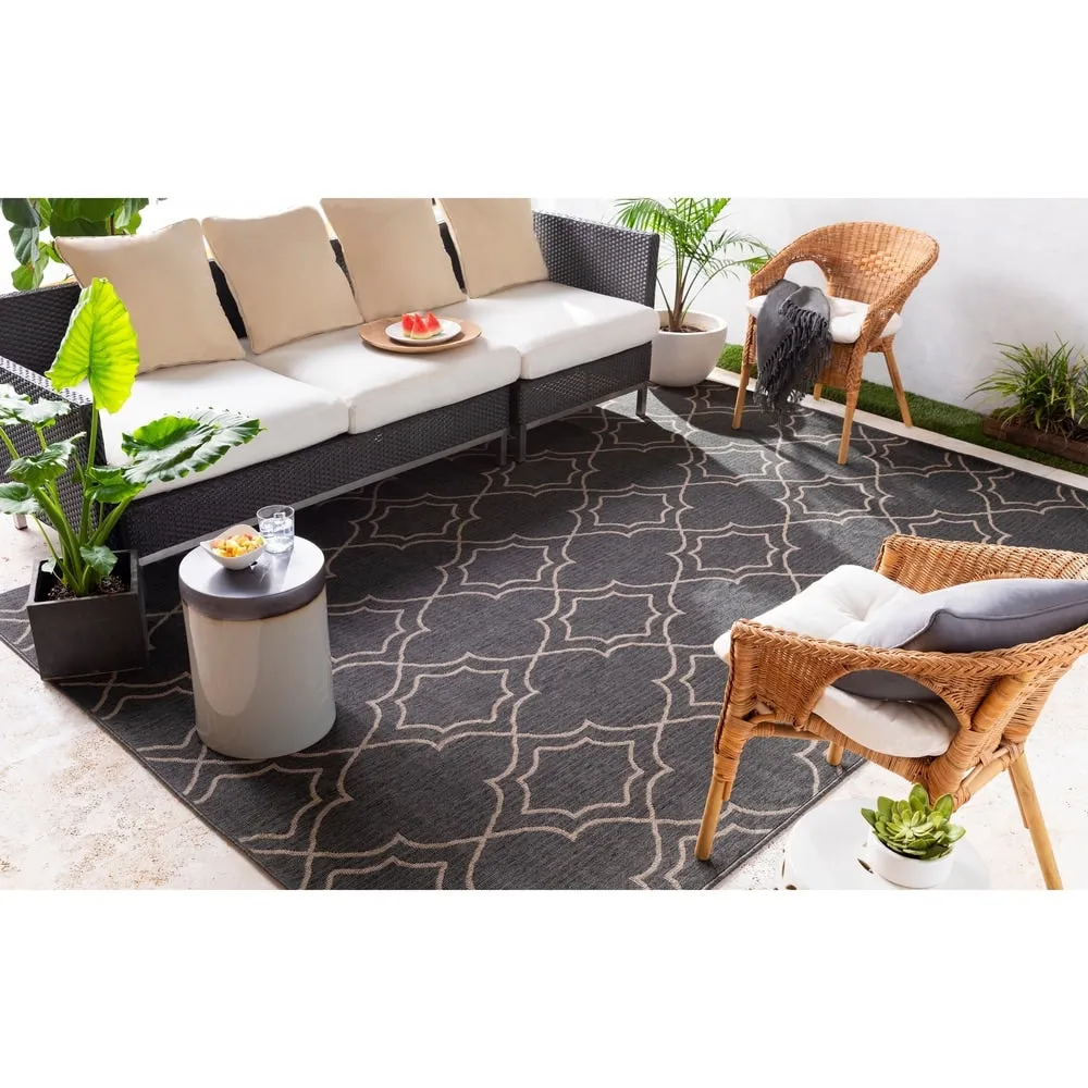 Livabliss Natasha Indoor/ Outdoor Transitional Trellis Area Rug