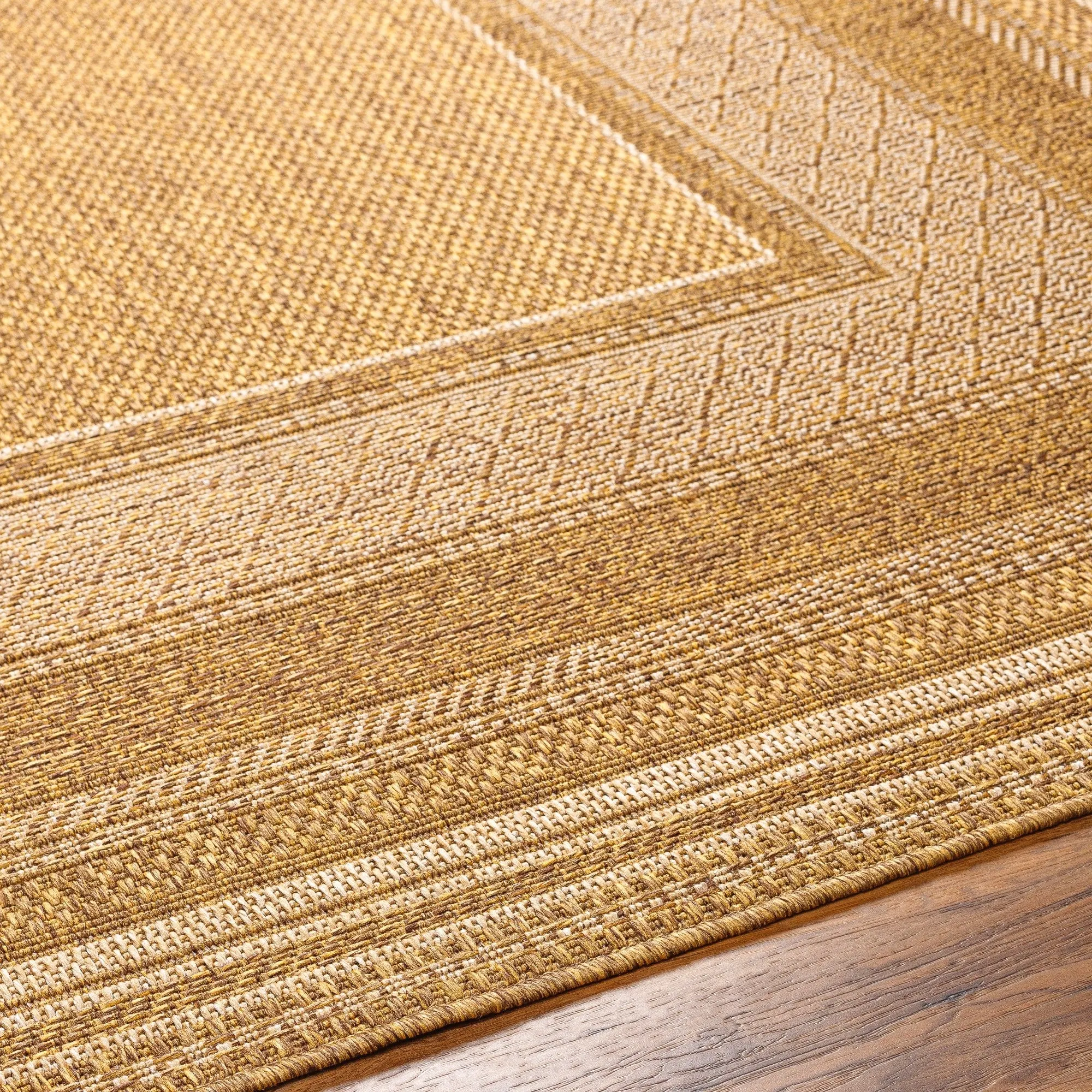 Livabliss Pismo Indoor/ Outdoor Classic Border Area Rug