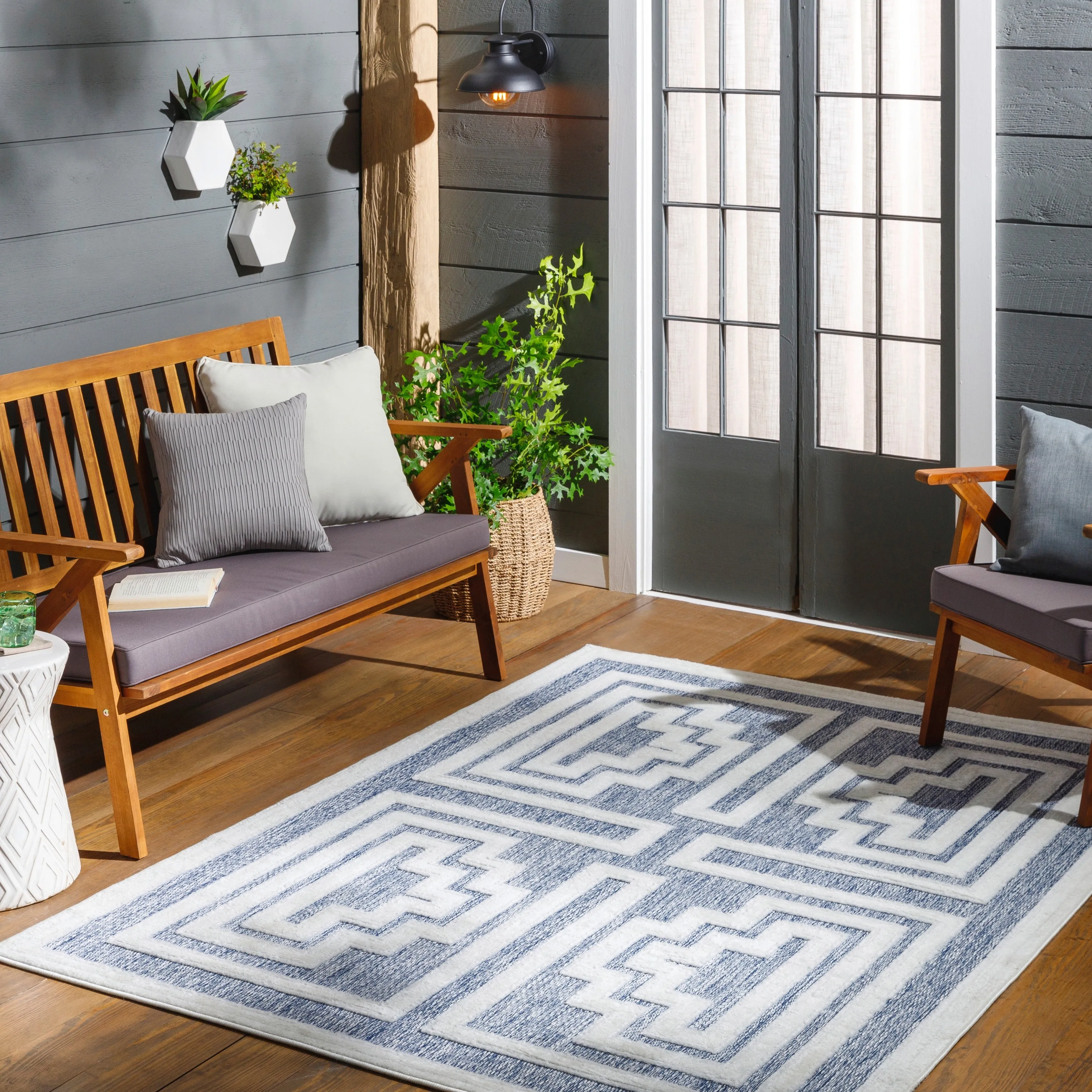Livabliss San Diego Indoor/ Outdoor Geometric Area Rug