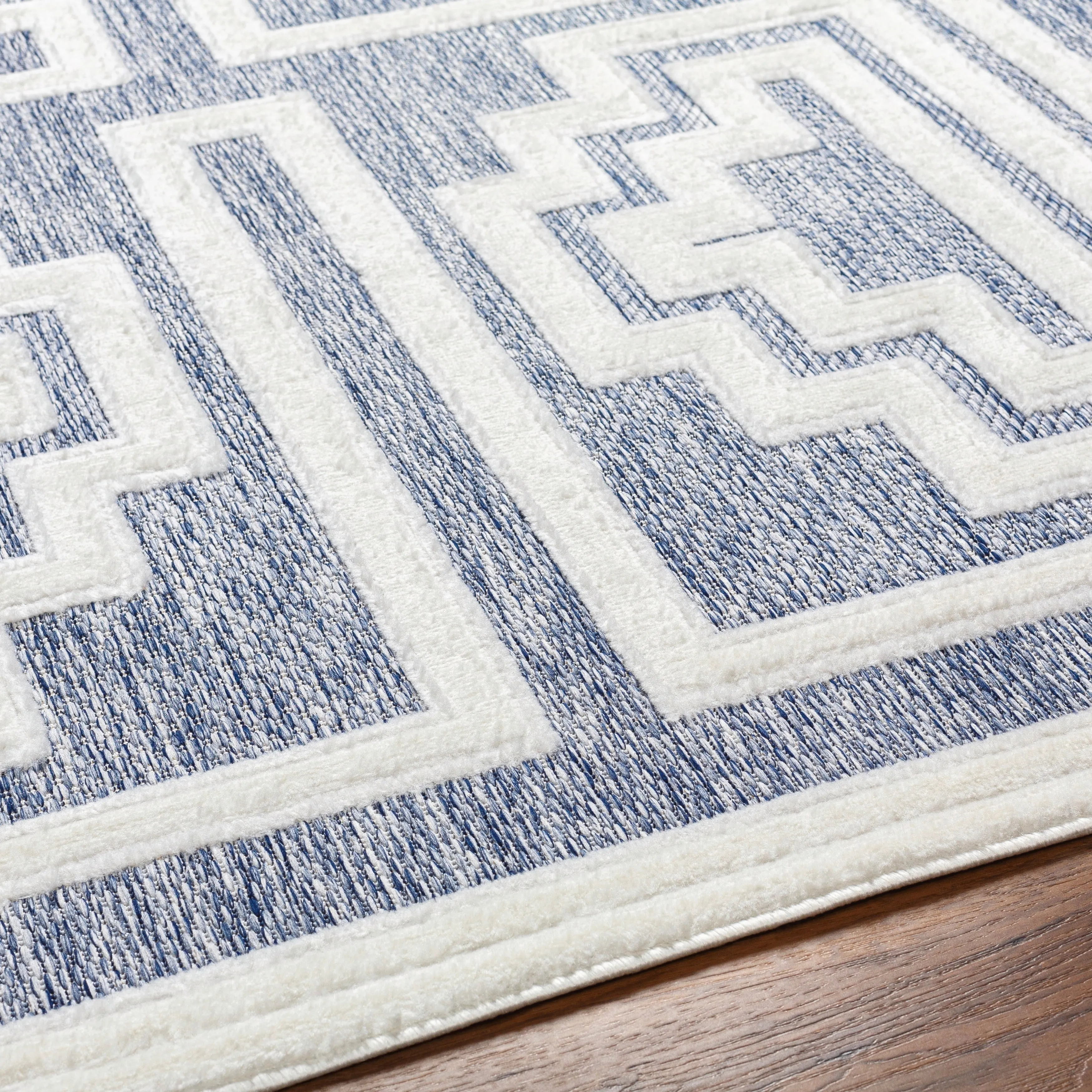Livabliss San Diego Indoor/ Outdoor Geometric Area Rug