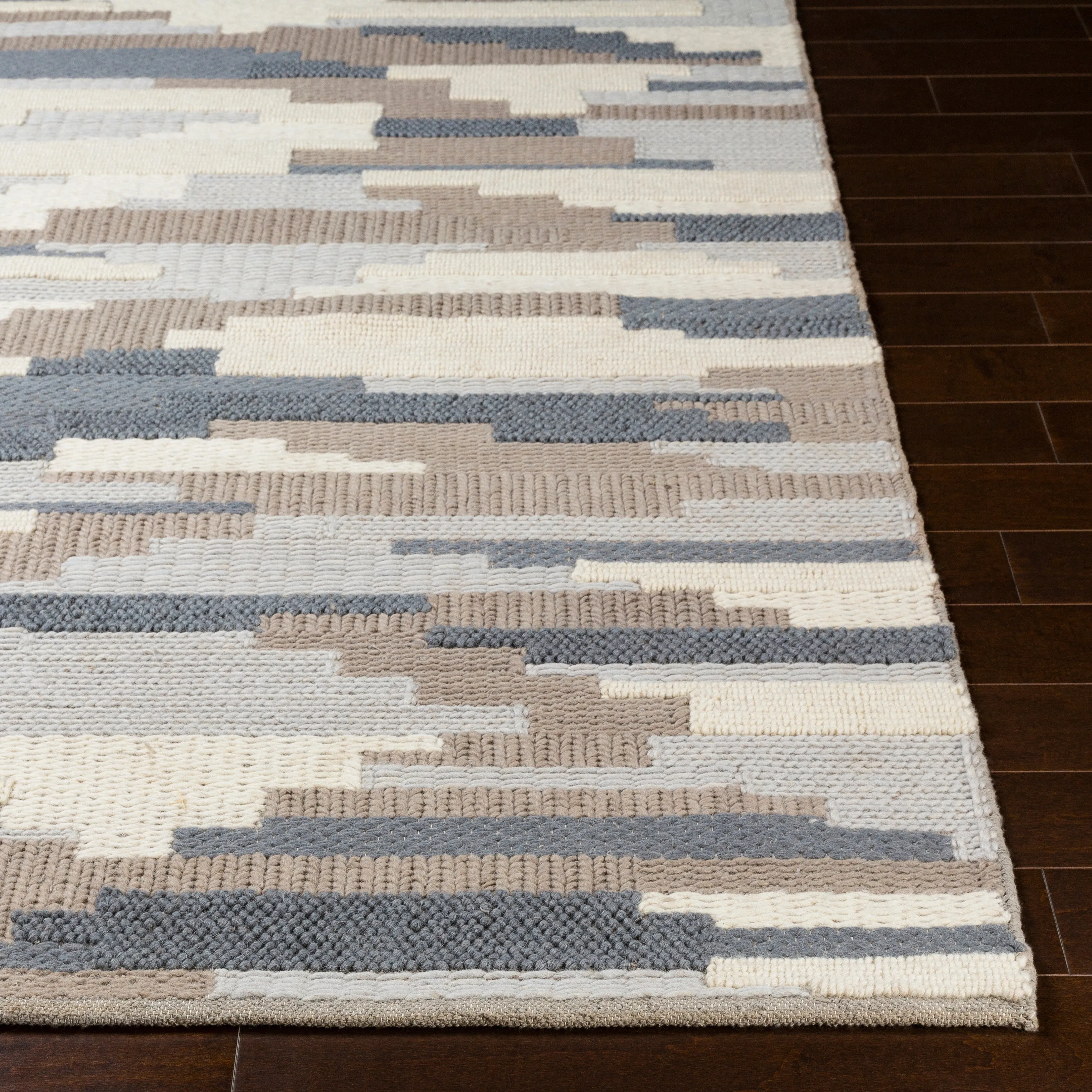 Livabliss Severena Handmade Casual Wool Area Rug