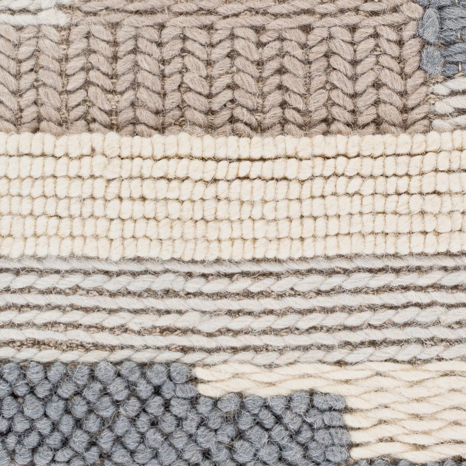 Livabliss Severena Handmade Casual Wool Area Rug