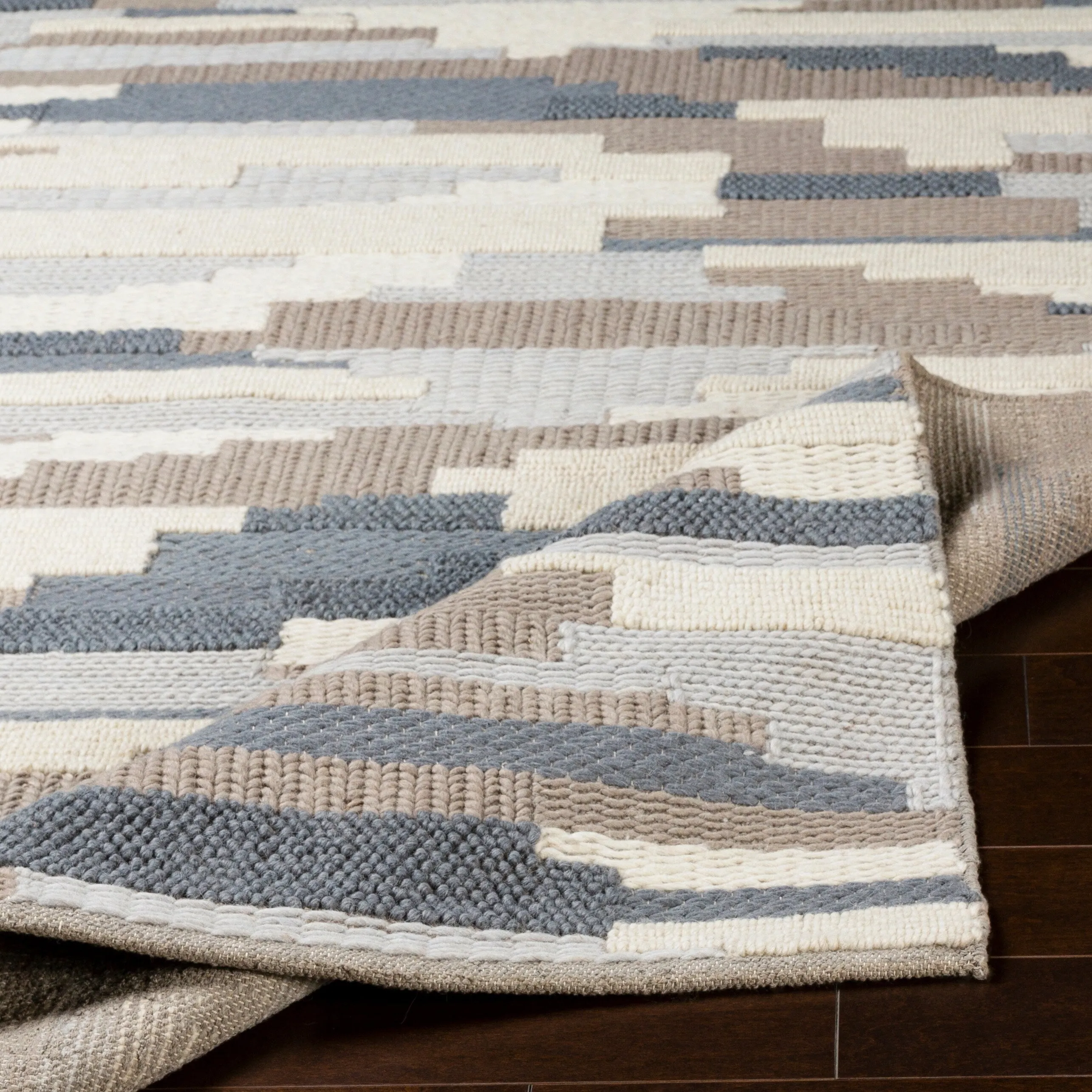 Livabliss Severena Handmade Casual Wool Area Rug
