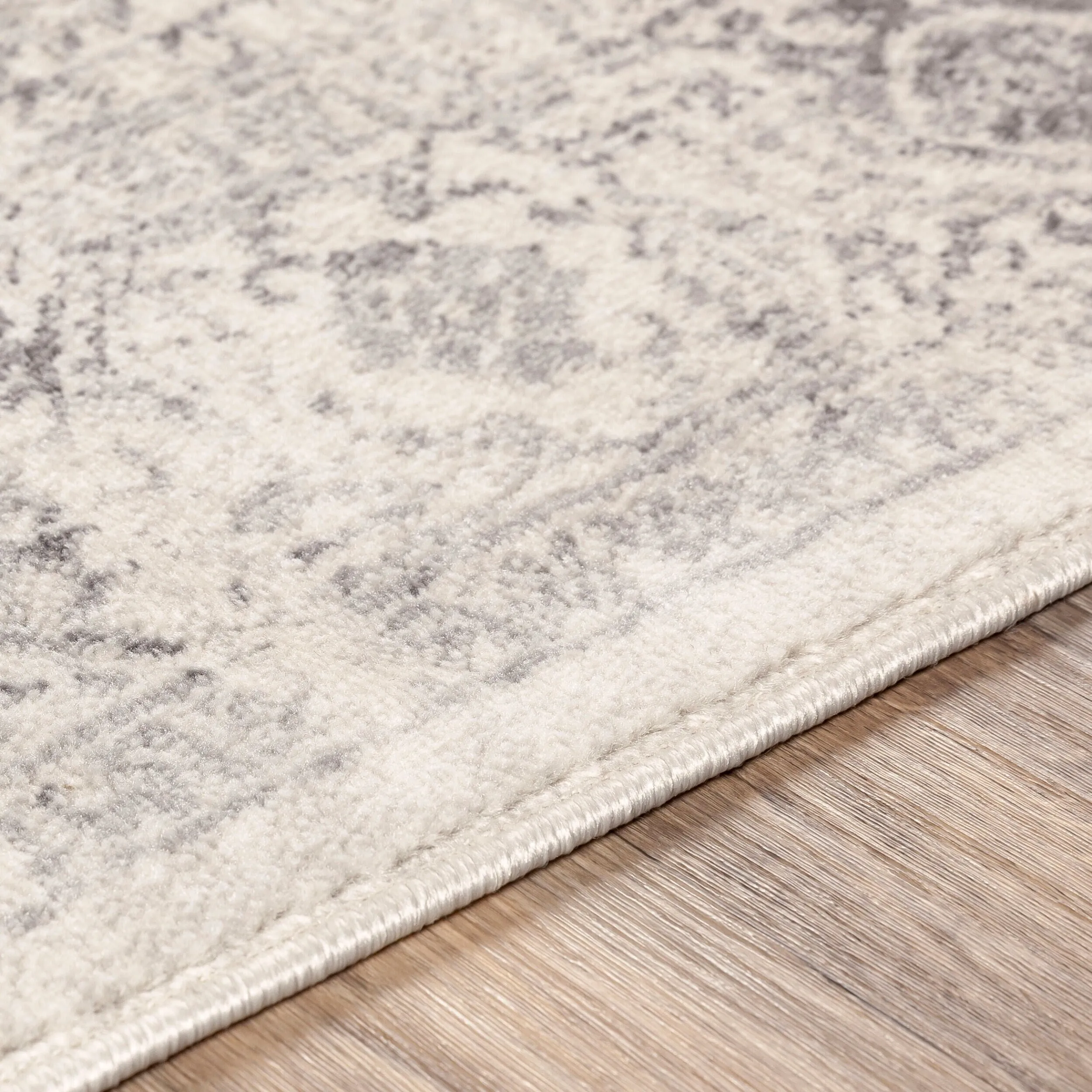 Livabliss Traditional Roma Medallion Area Rug