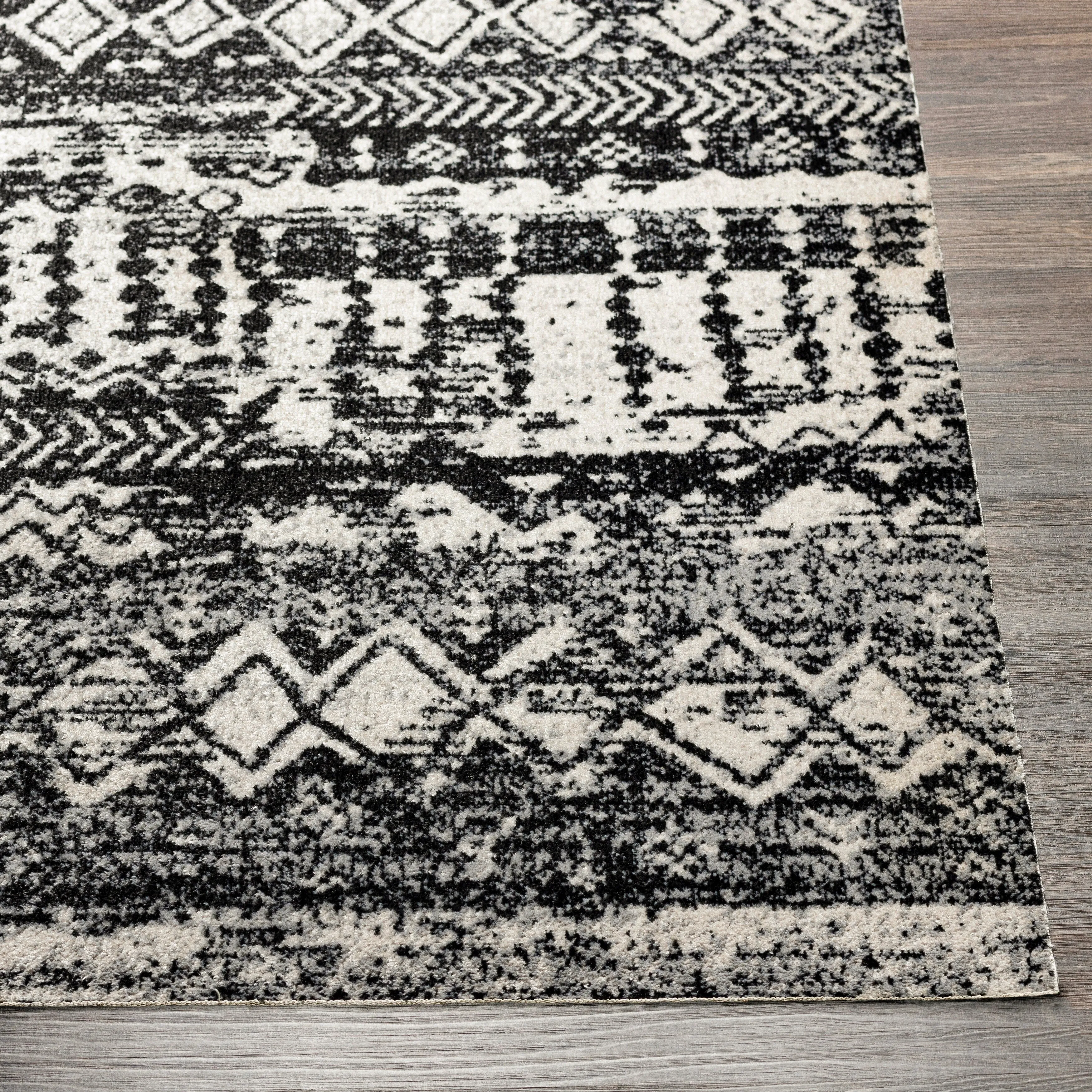 Livabliss Trina Bohemian Machine Washable Area Rug