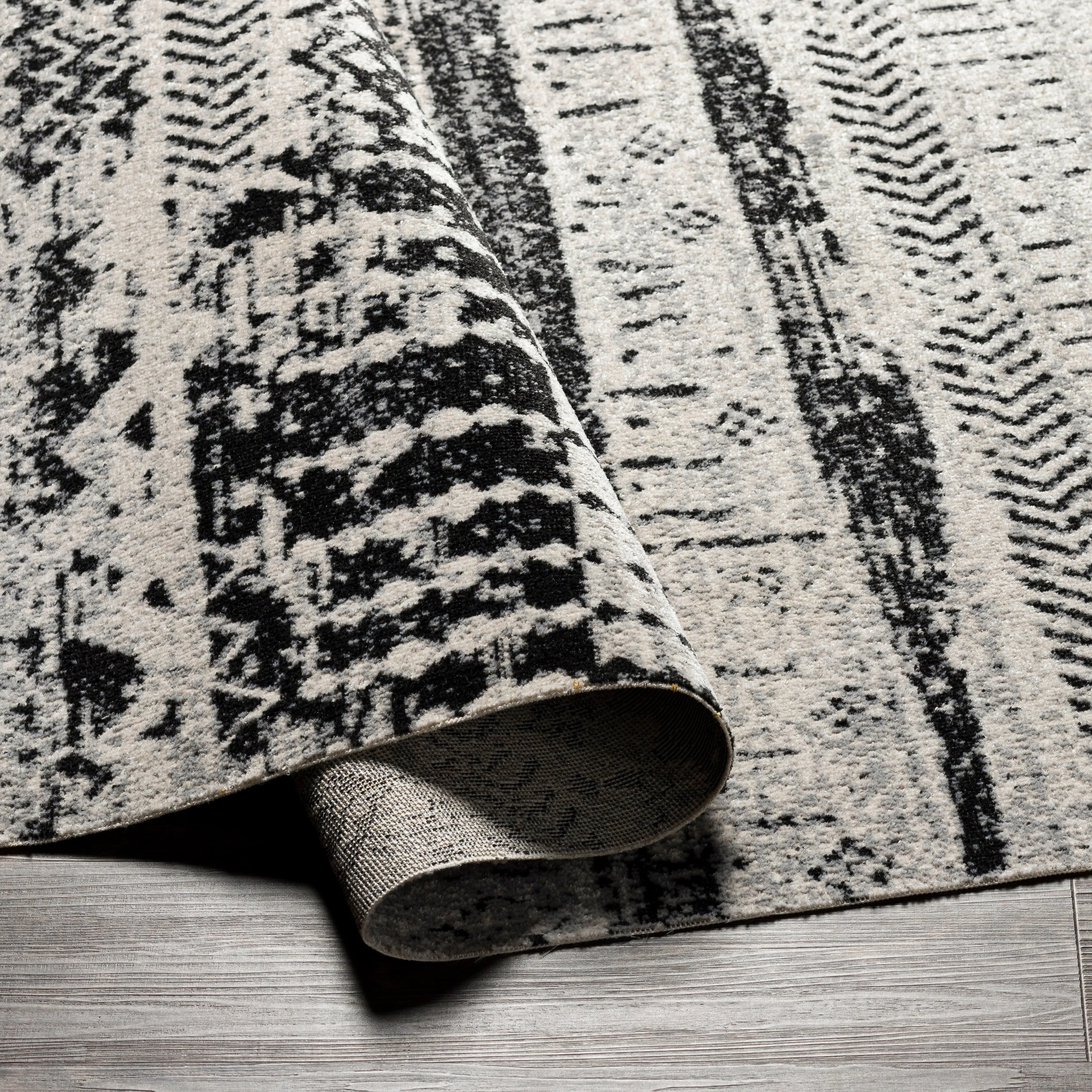 Livabliss Trina Bohemian Machine Washable Area Rug