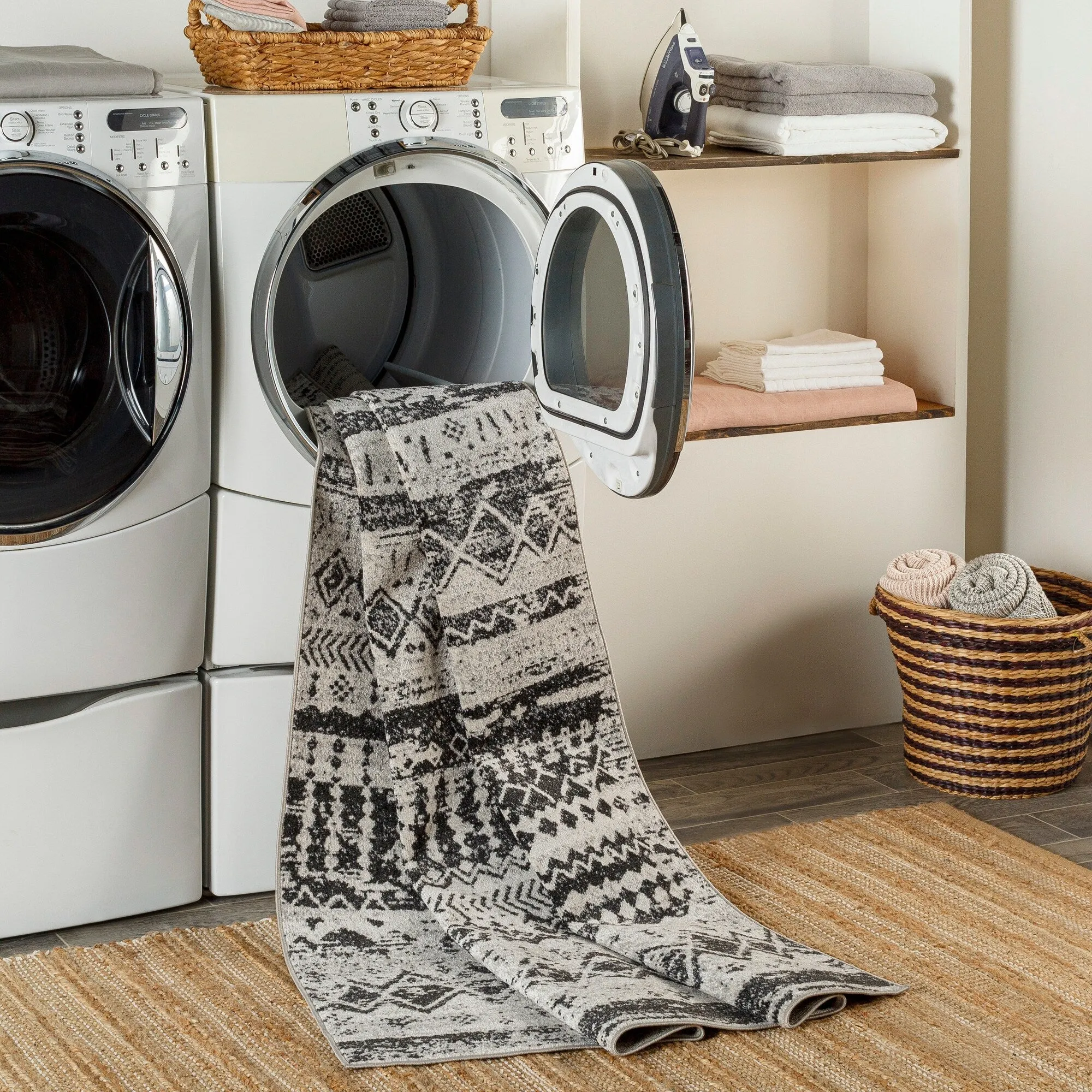 Livabliss Trina Bohemian Machine Washable Area Rug