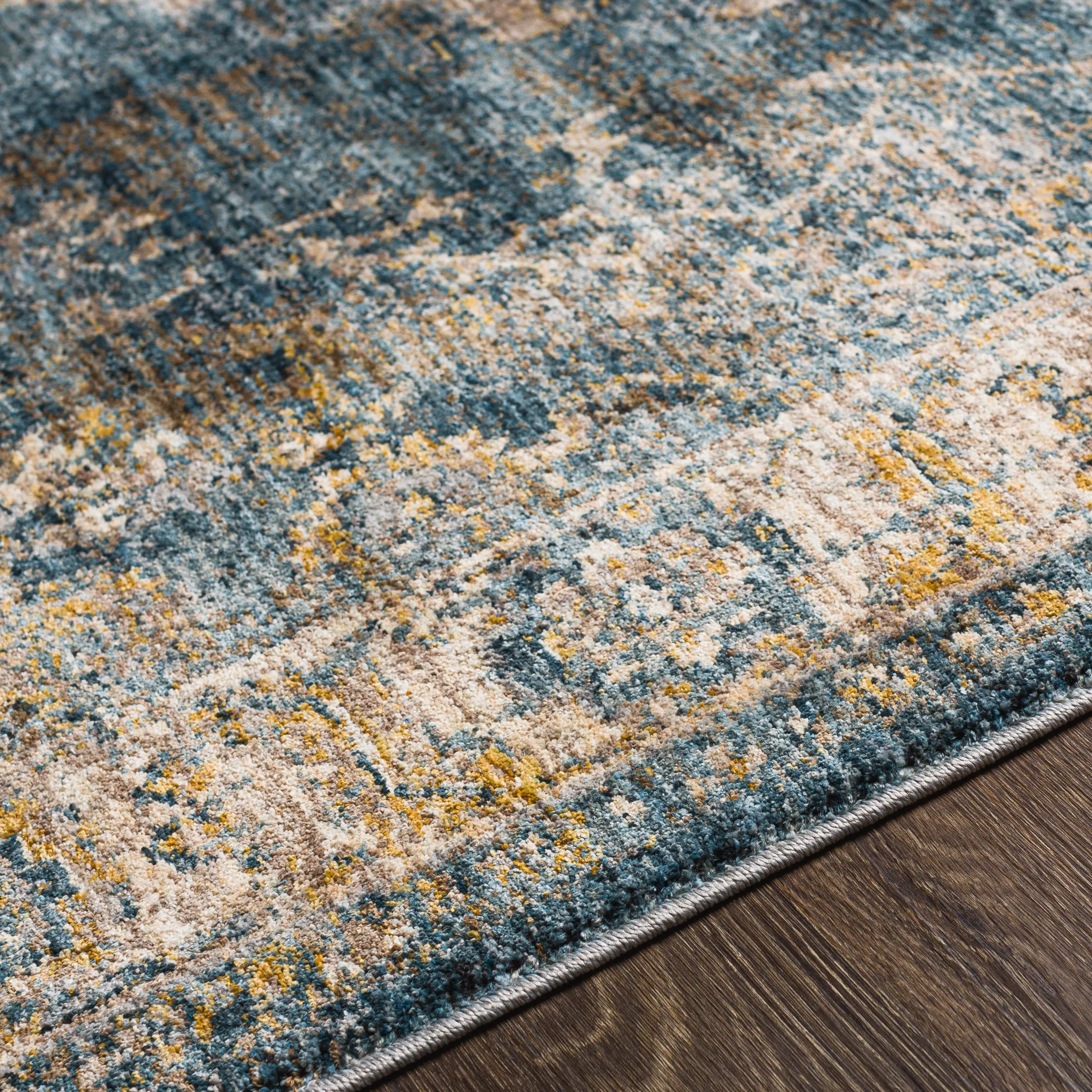 Livabliss Turrine Traditional Area Rug
