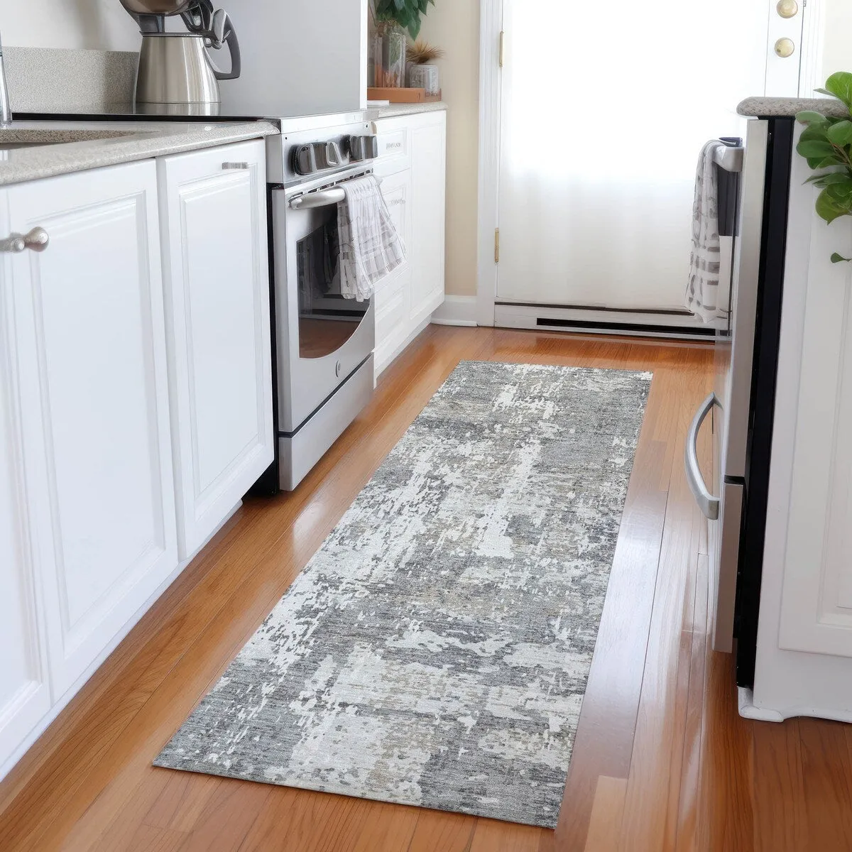 Machine Washable Indoor/ Outdoor Abstract Chantille Rug