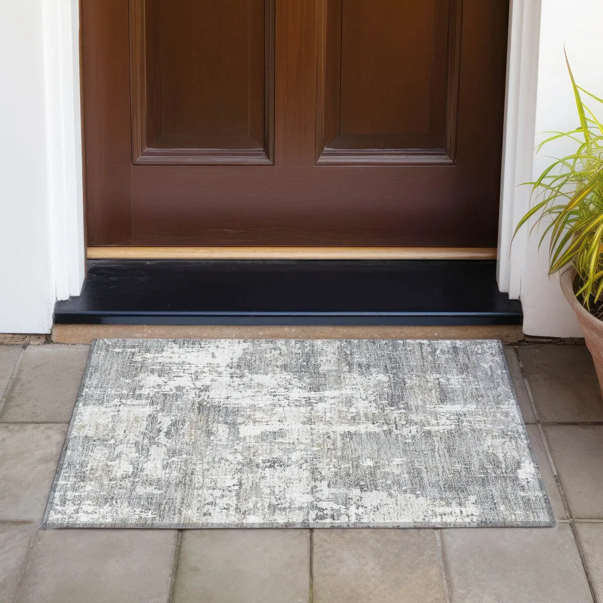 Machine Washable Indoor/ Outdoor Abstract Chantille Rug