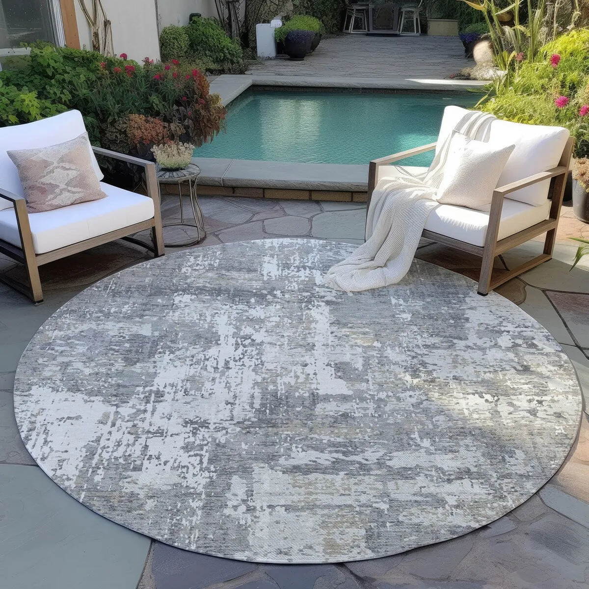 Machine Washable Indoor/ Outdoor Abstract Chantille Rug
