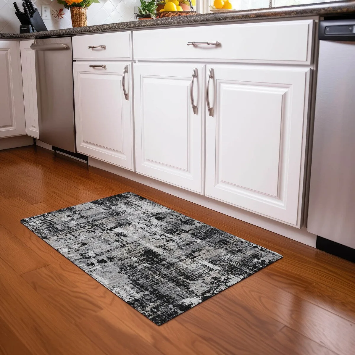 Machine Washable Indoor/ Outdoor Abstract Chantille Rug