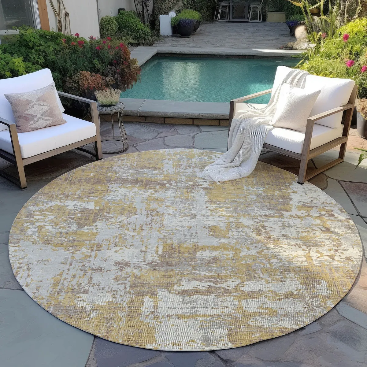 Machine Washable Indoor/ Outdoor Abstract Chantille Rug