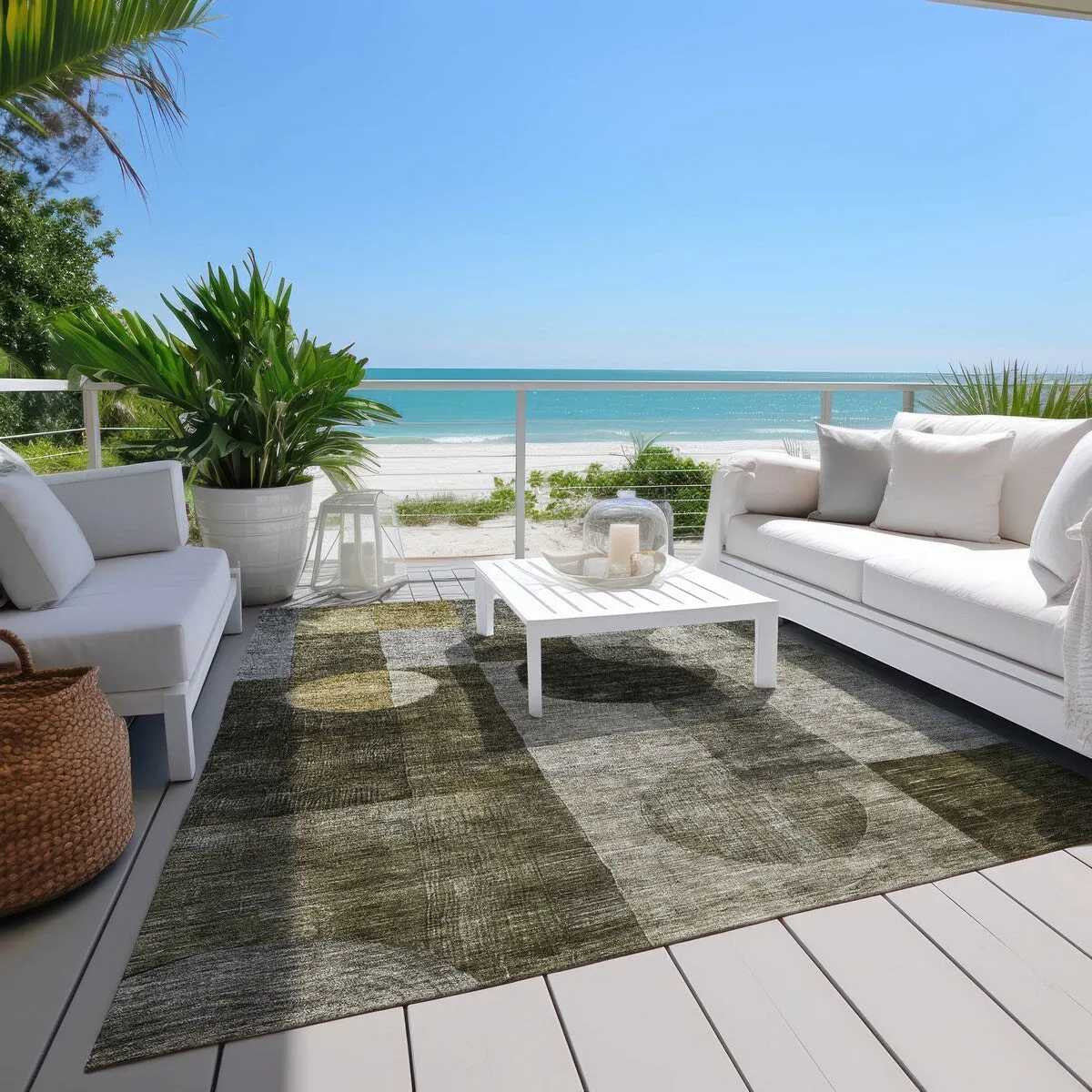 Machine Washable Indoor/ Outdoor Abstract Geo Chantille Rug