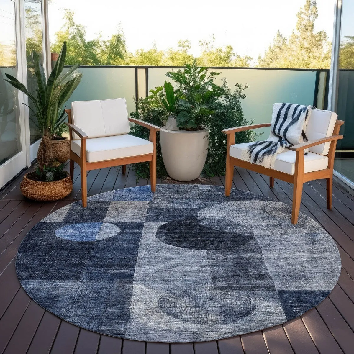 Machine Washable Indoor/ Outdoor Abstract Geo Chantille Rug