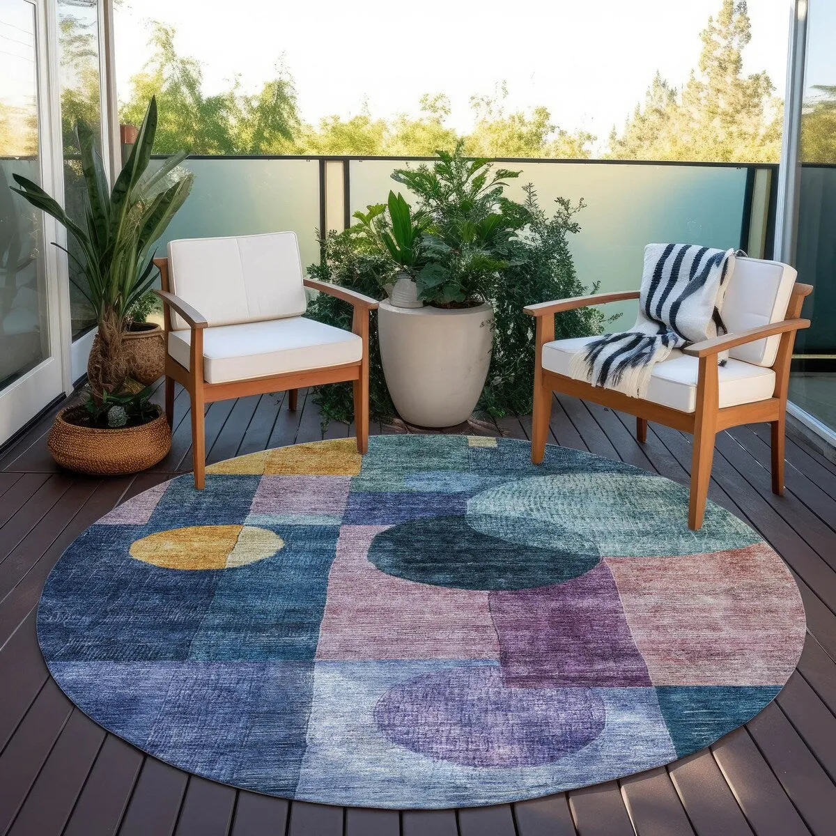 Machine Washable Indoor/ Outdoor Abstract Geo Chantille Rug