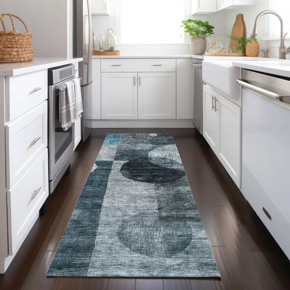 Machine Washable Indoor/ Outdoor Abstract Geo Chantille Rug