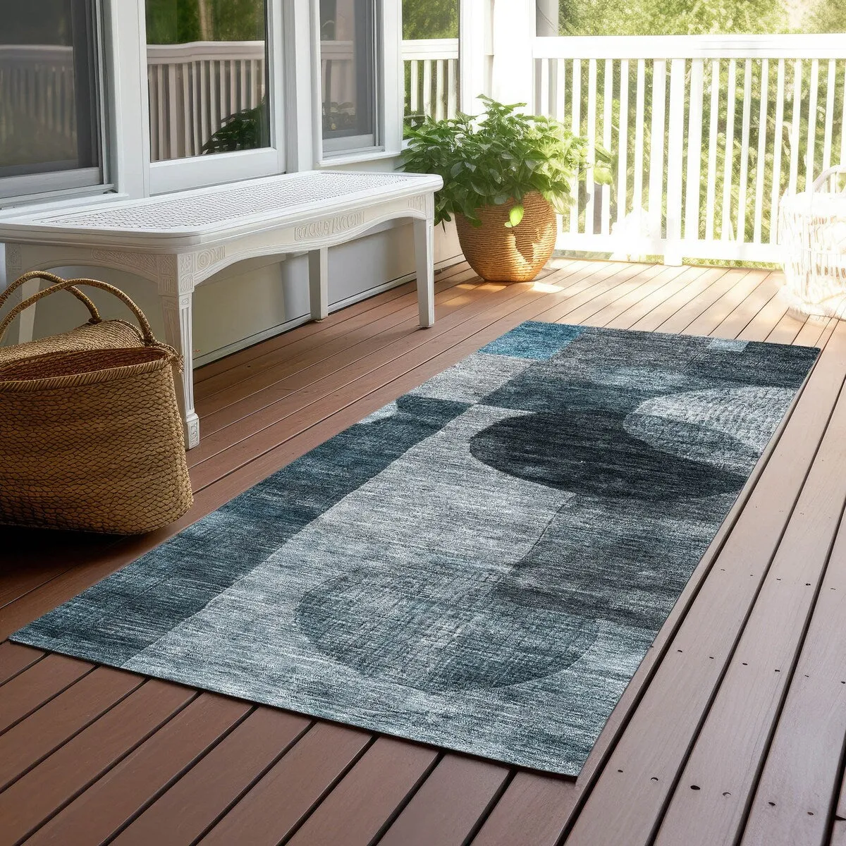 Machine Washable Indoor/ Outdoor Abstract Geo Chantille Rug