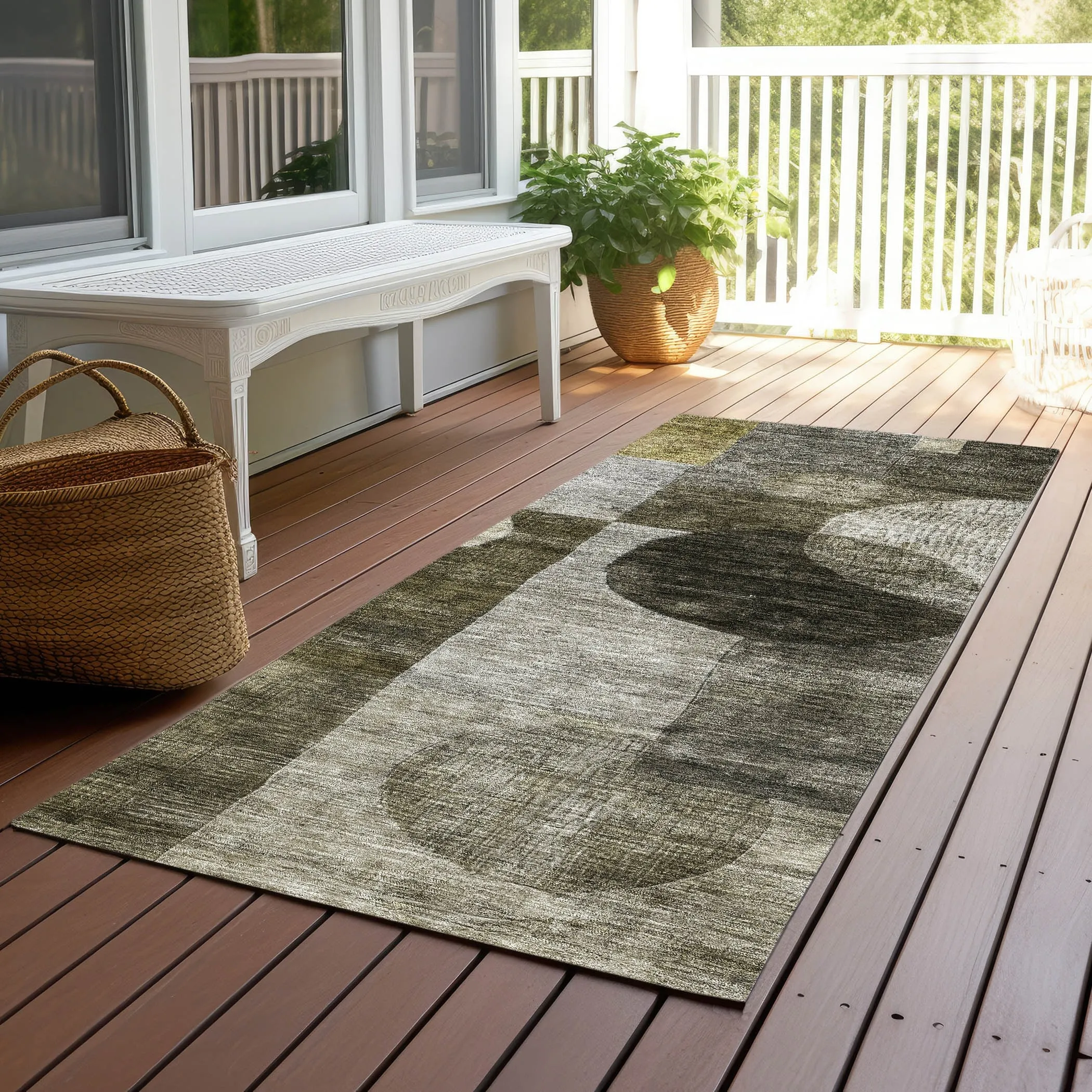 Machine Washable Indoor/ Outdoor Abstract Geo Chantille Rug