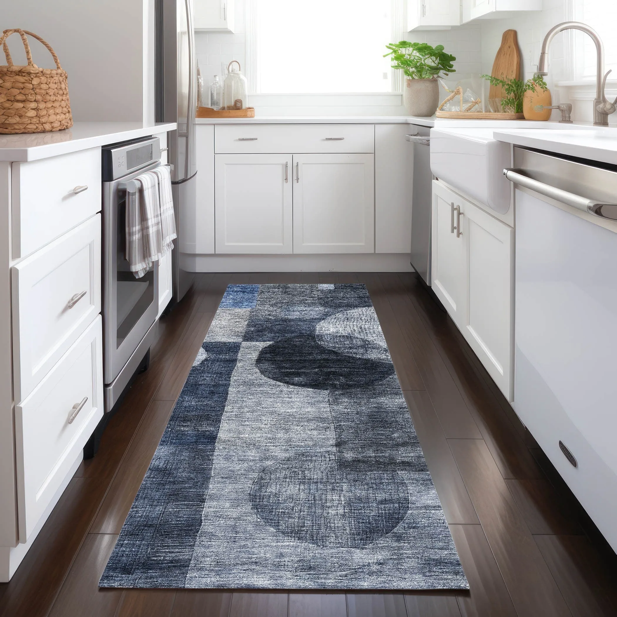 Machine Washable Indoor/ Outdoor Abstract Geo Chantille Rug